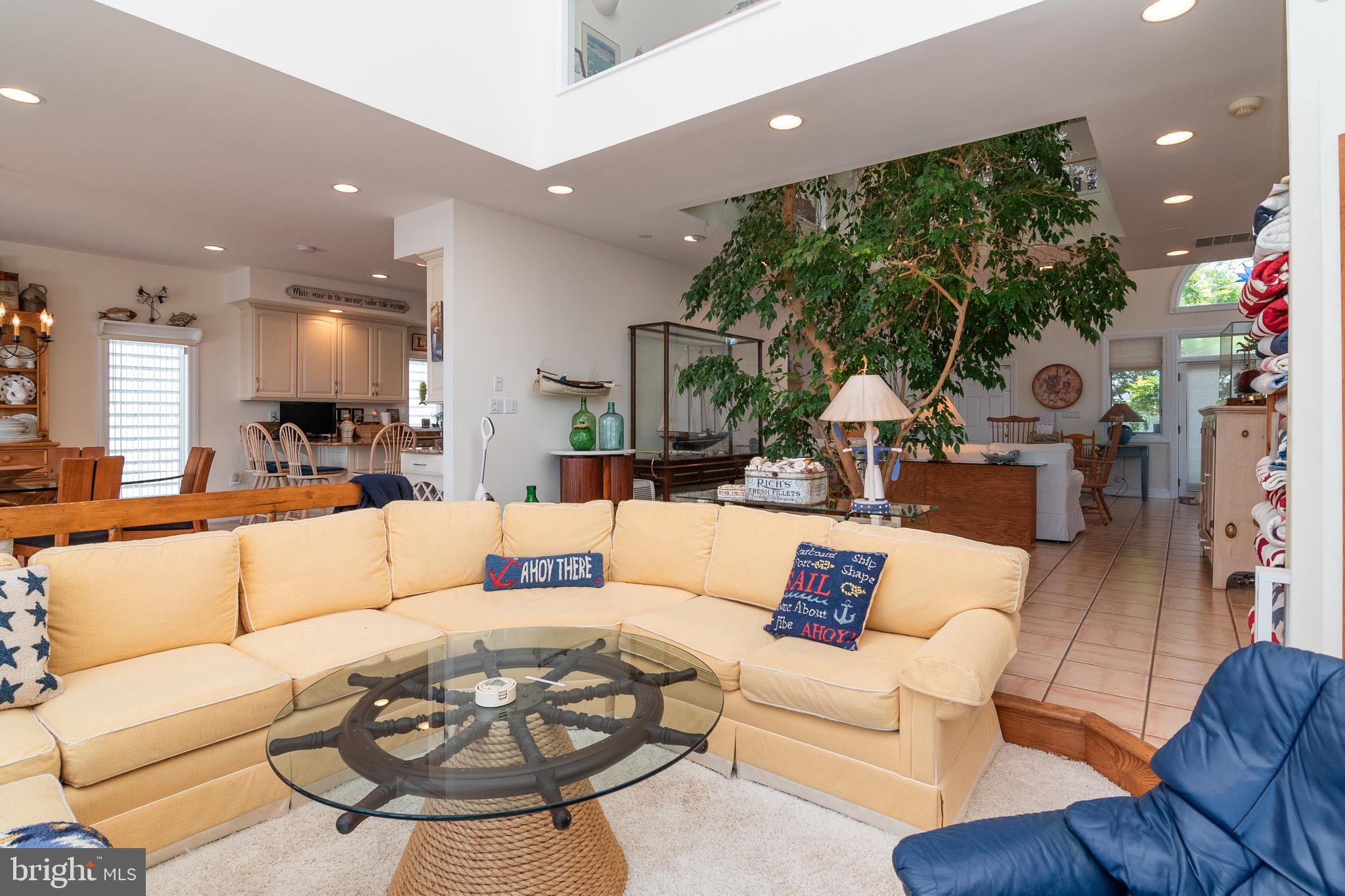 NANTUCKET POINT - Residential