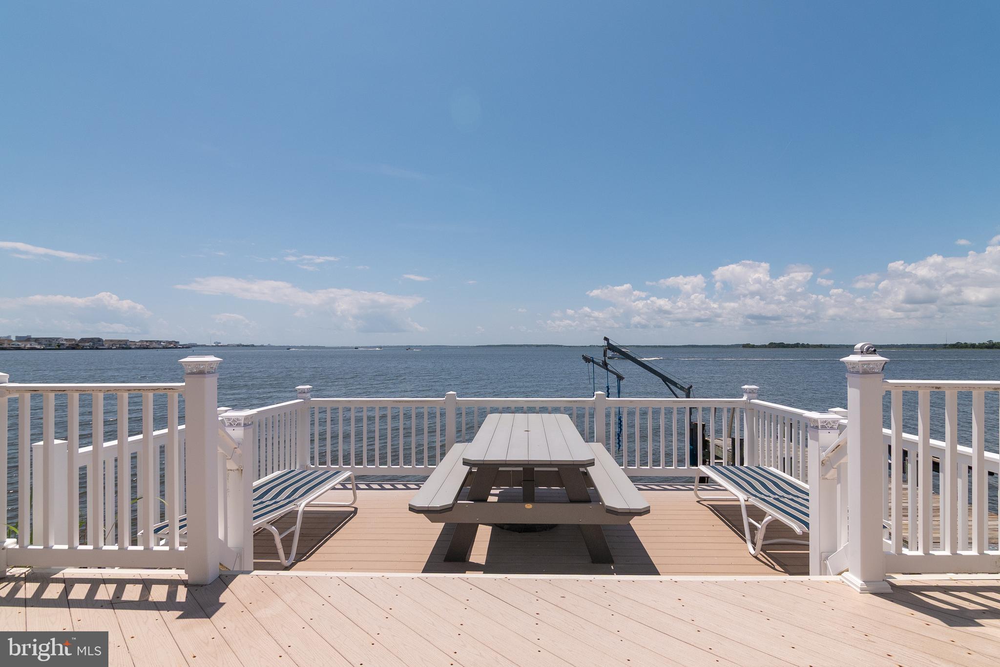 NANTUCKET POINT - Residential