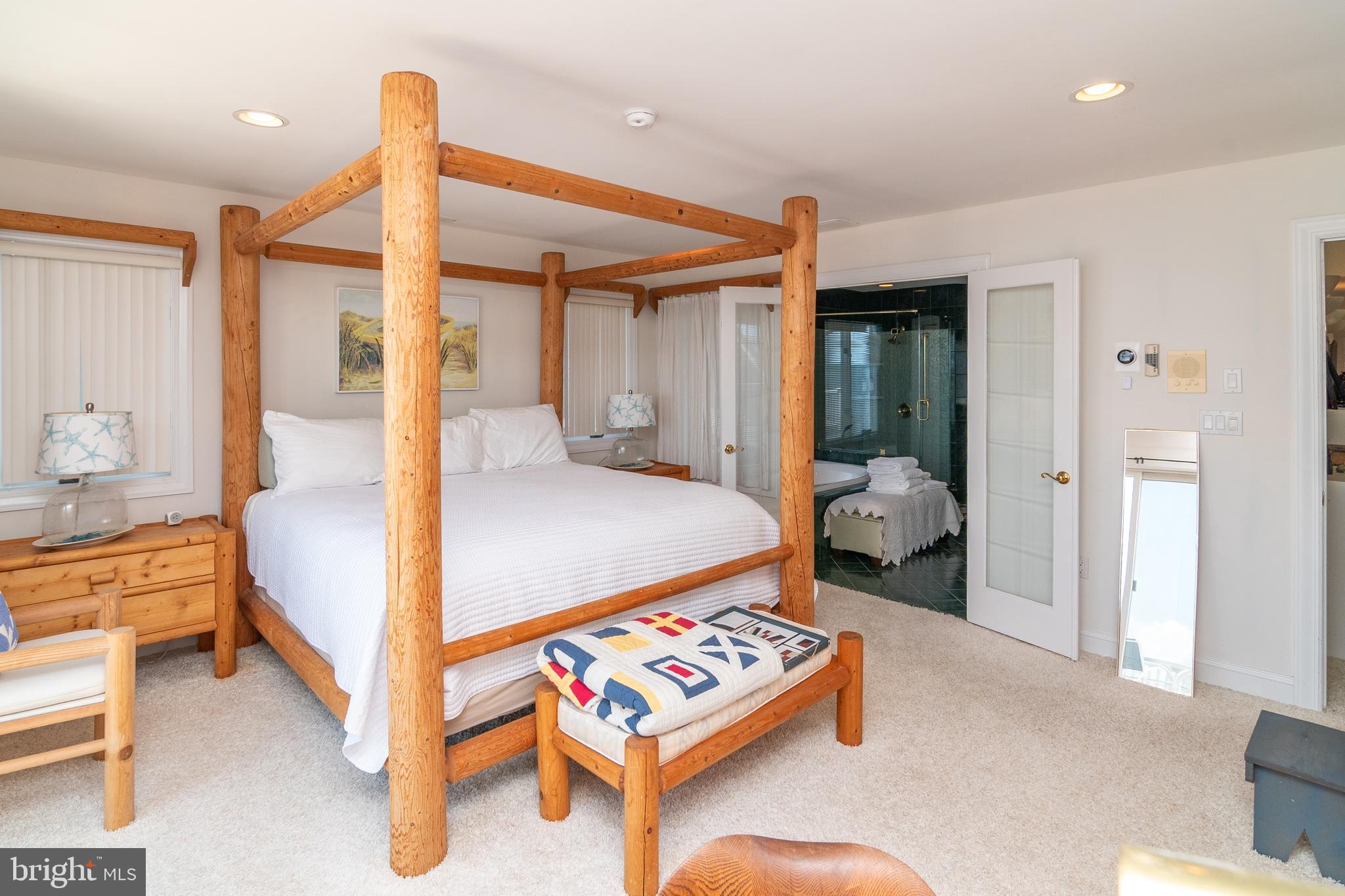 NANTUCKET POINT - Residential