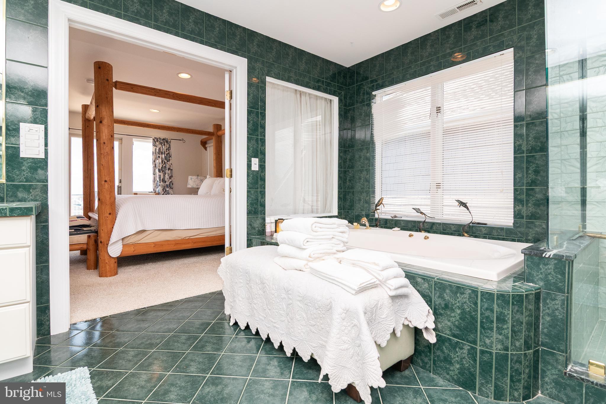 NANTUCKET POINT - Residential