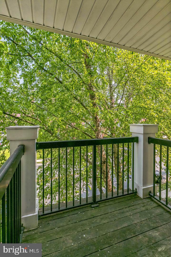 FAIRFAX RIDGE - Residential Lease