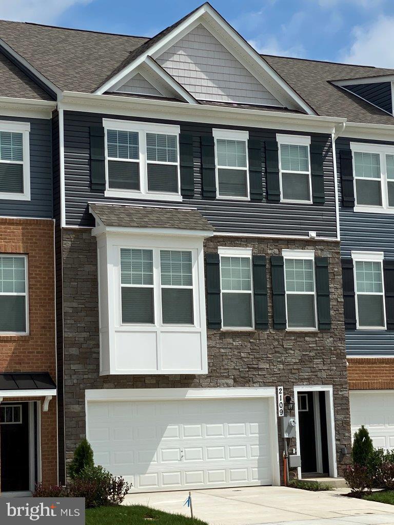 WOODMORE OVERLOOK - Residential