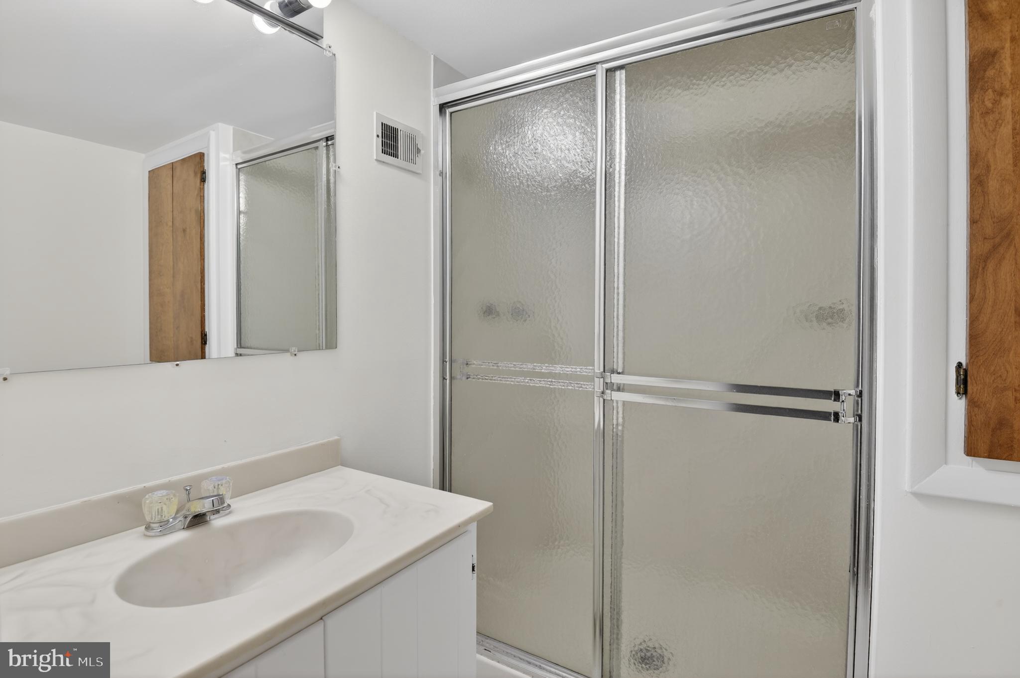 BANNOCKBURN - Residential