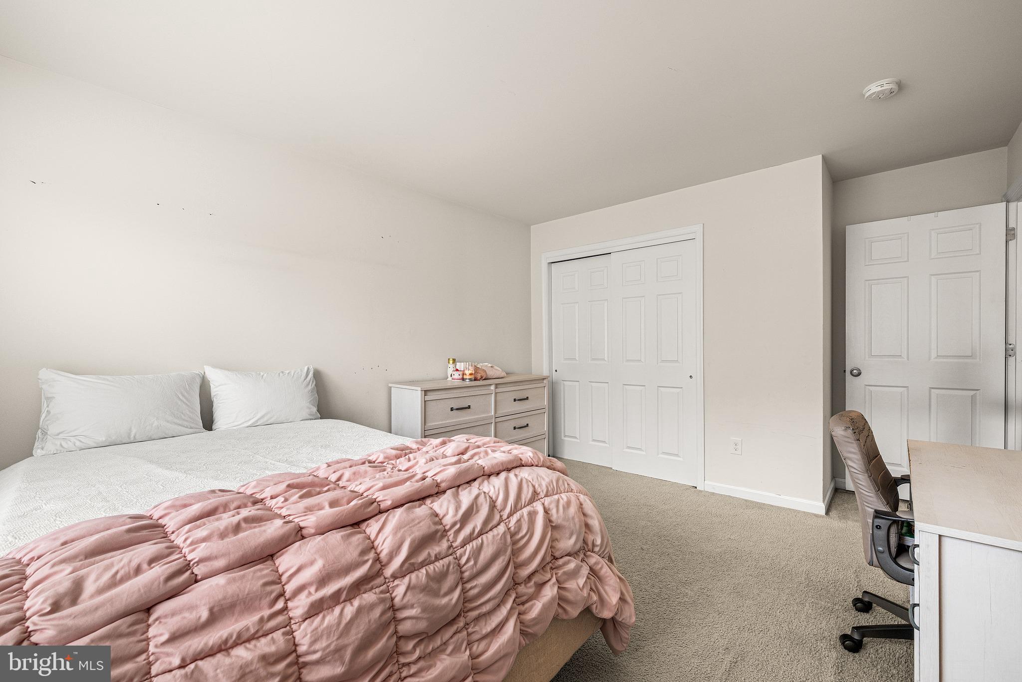 NORRISTOWN - Residential