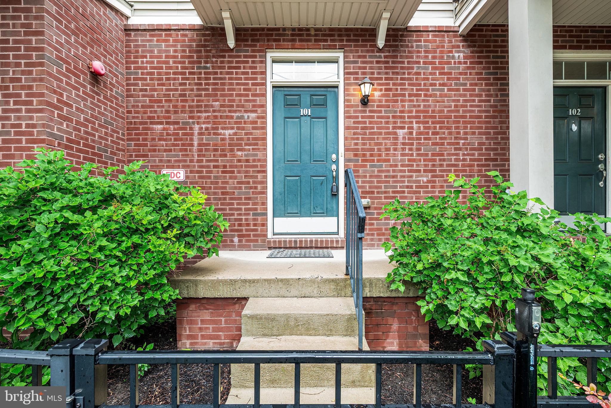 NORRISTOWN - Residential