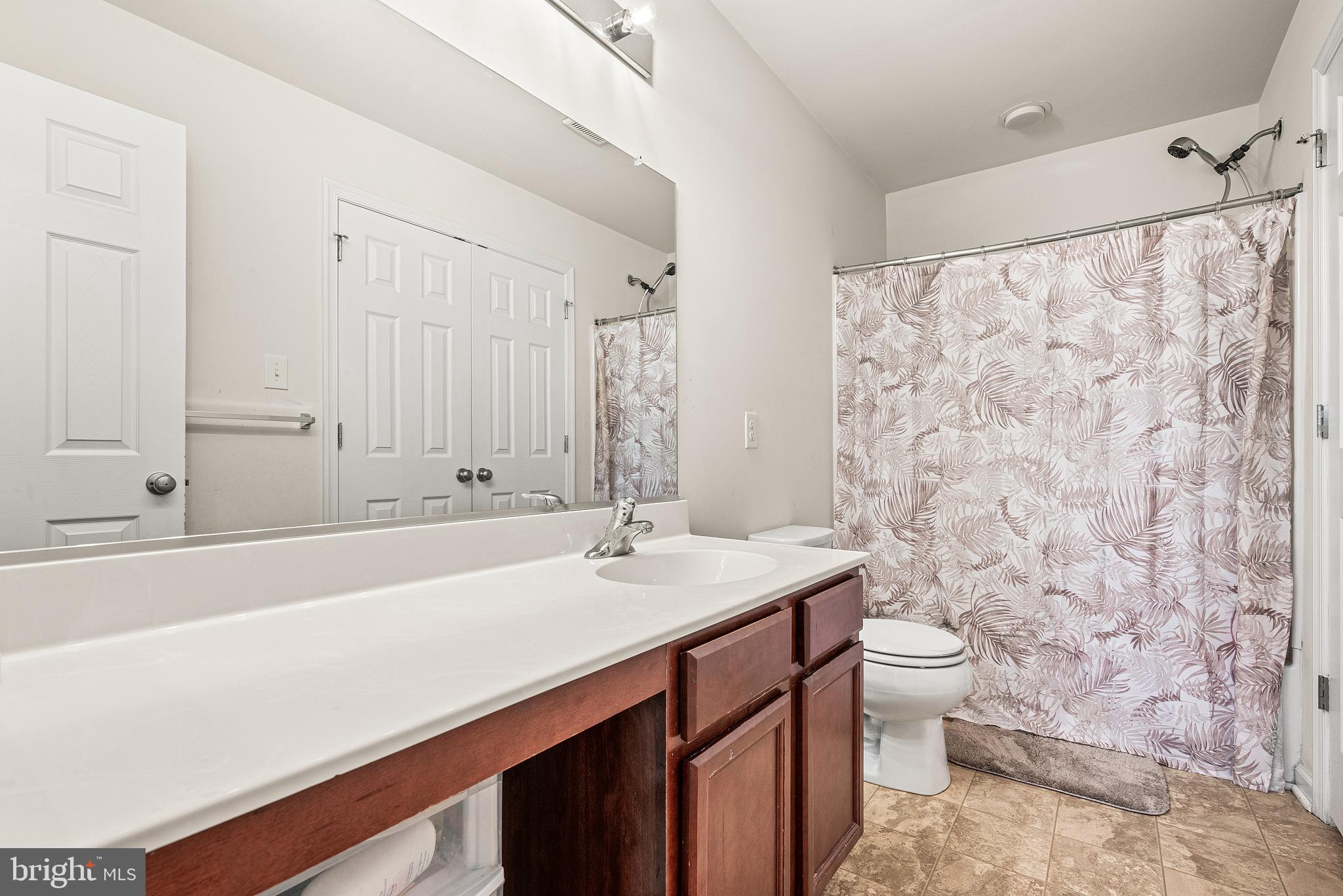 NORRISTOWN - Residential