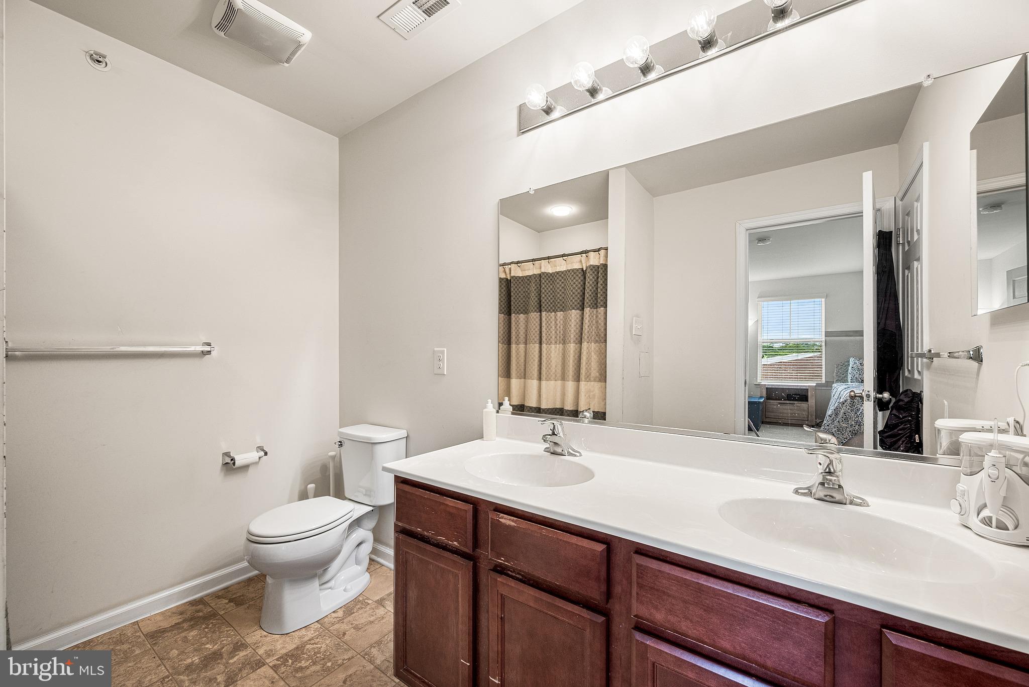 NORRISTOWN - Residential