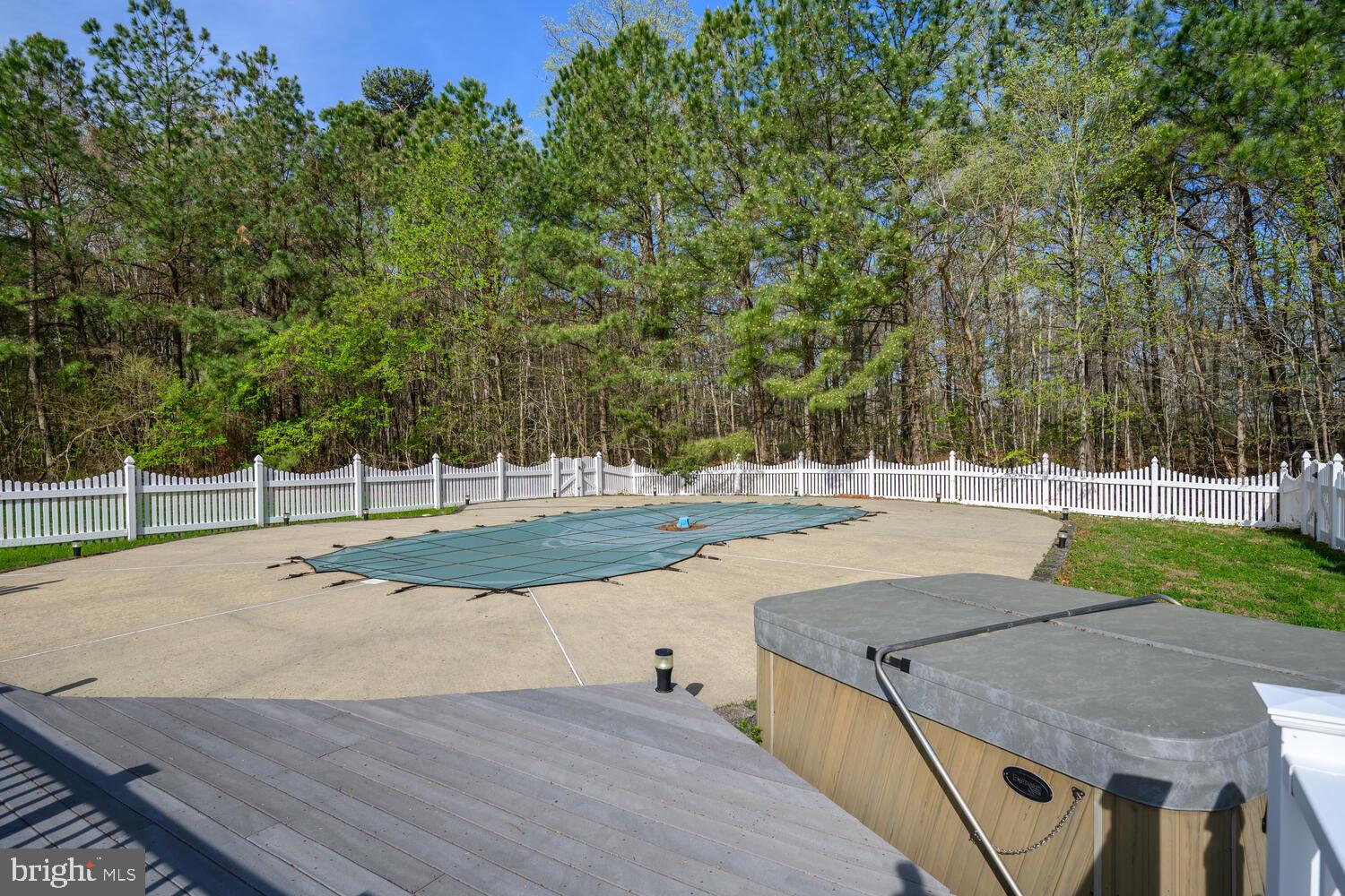 LONGWOODS - Residential