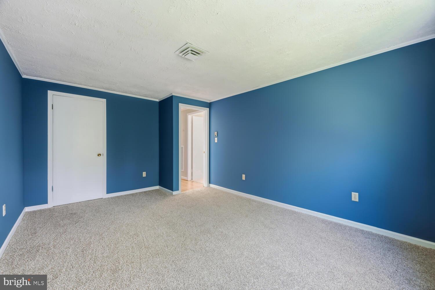 LONGWOODS - Residential