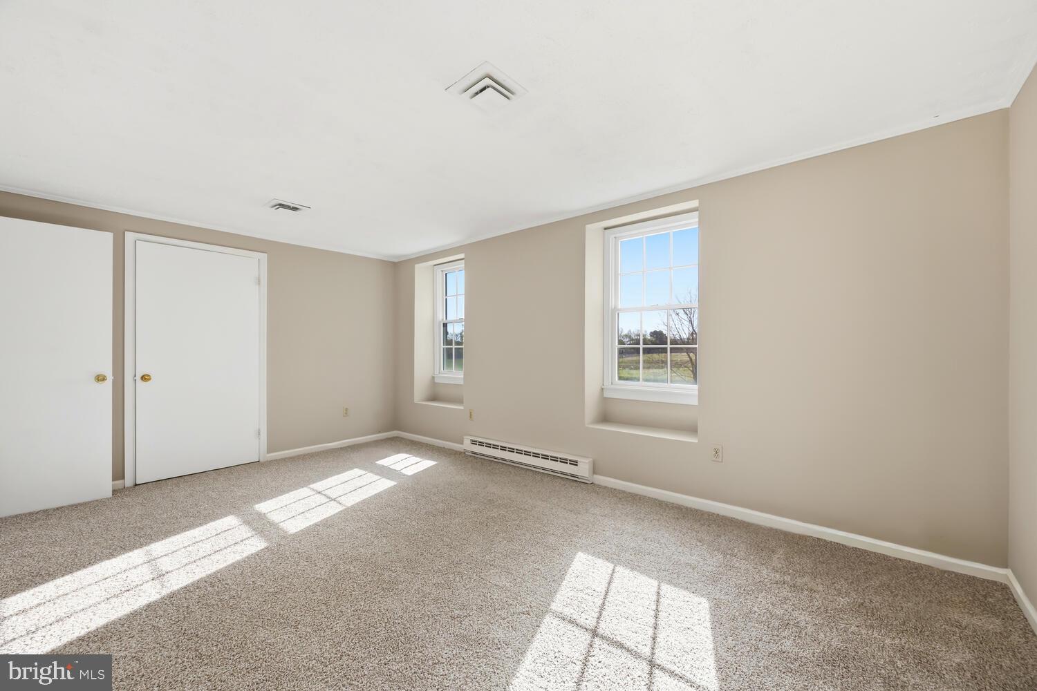 LONGWOODS - Residential