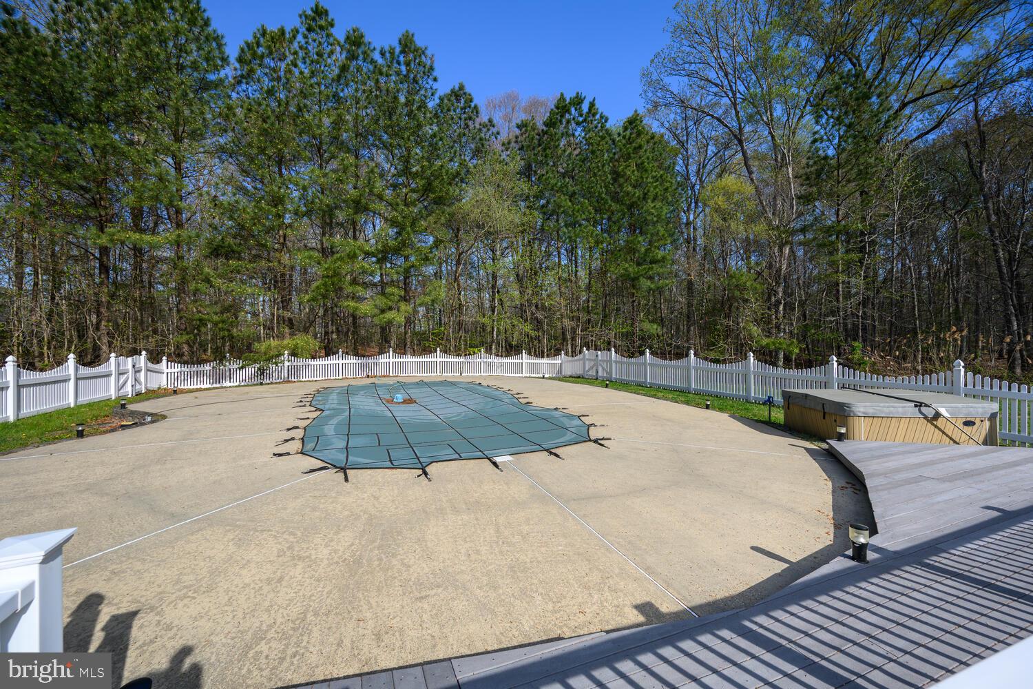 LONGWOODS - Residential