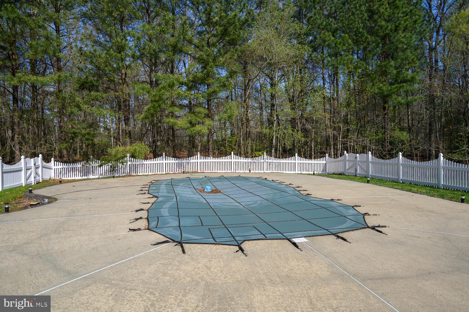 LONGWOODS - Residential