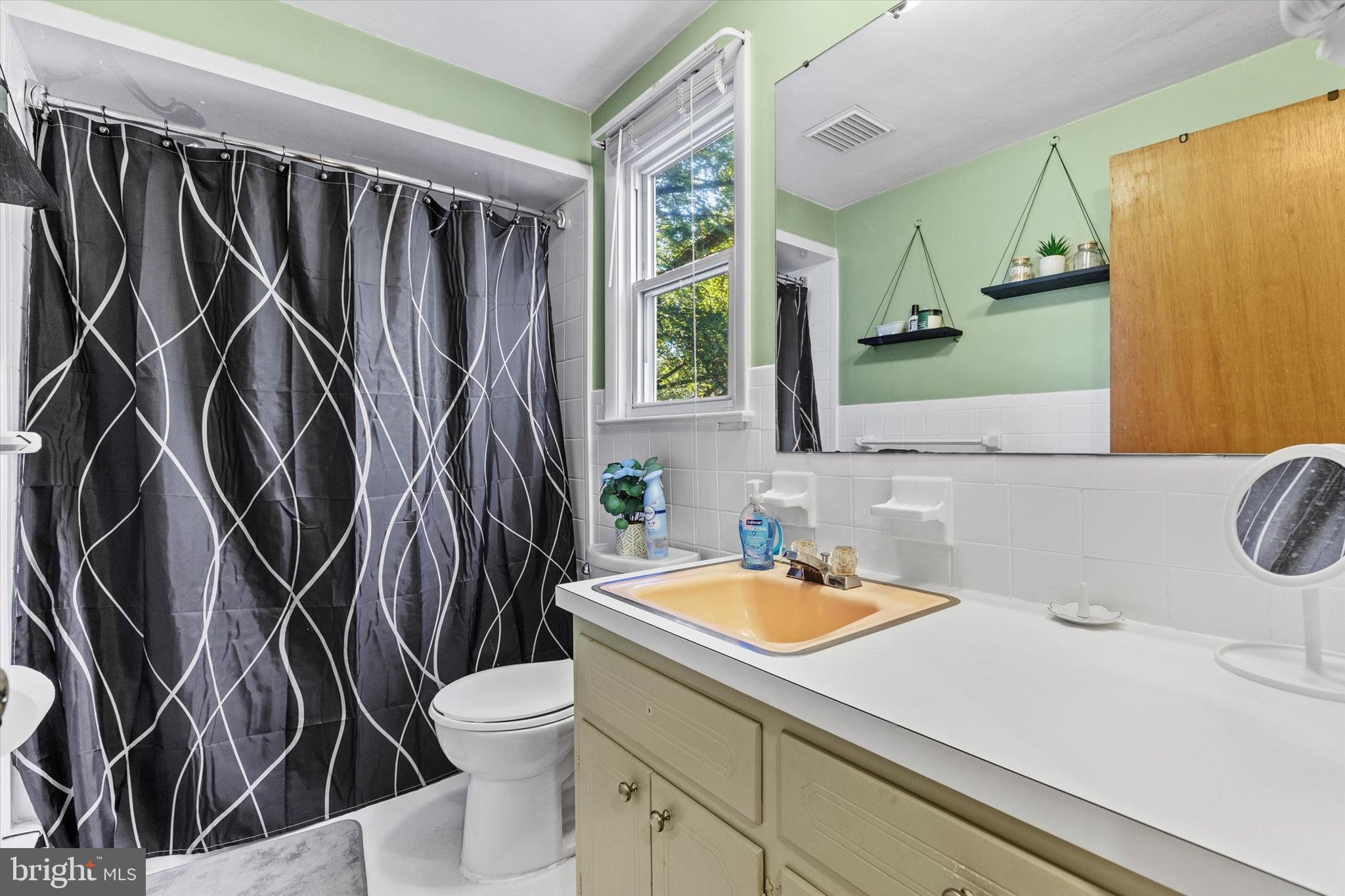 GREEN LANE FARMS - Residential