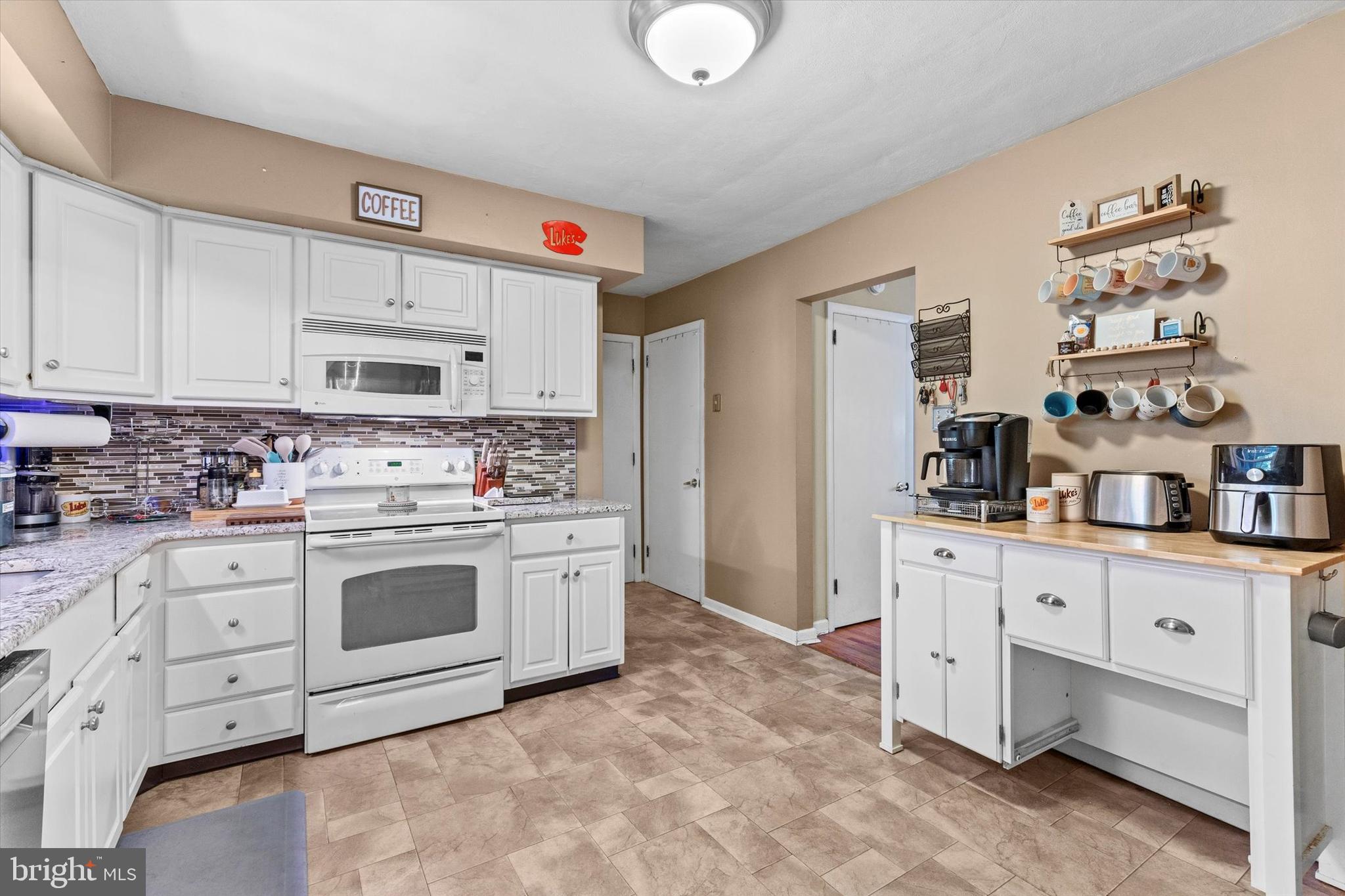 GREEN LANE FARMS - Residential