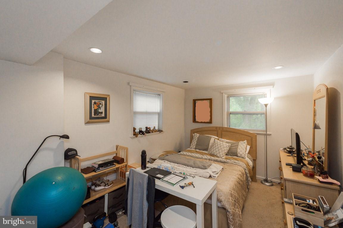 ROSE HILL PARK - Residential