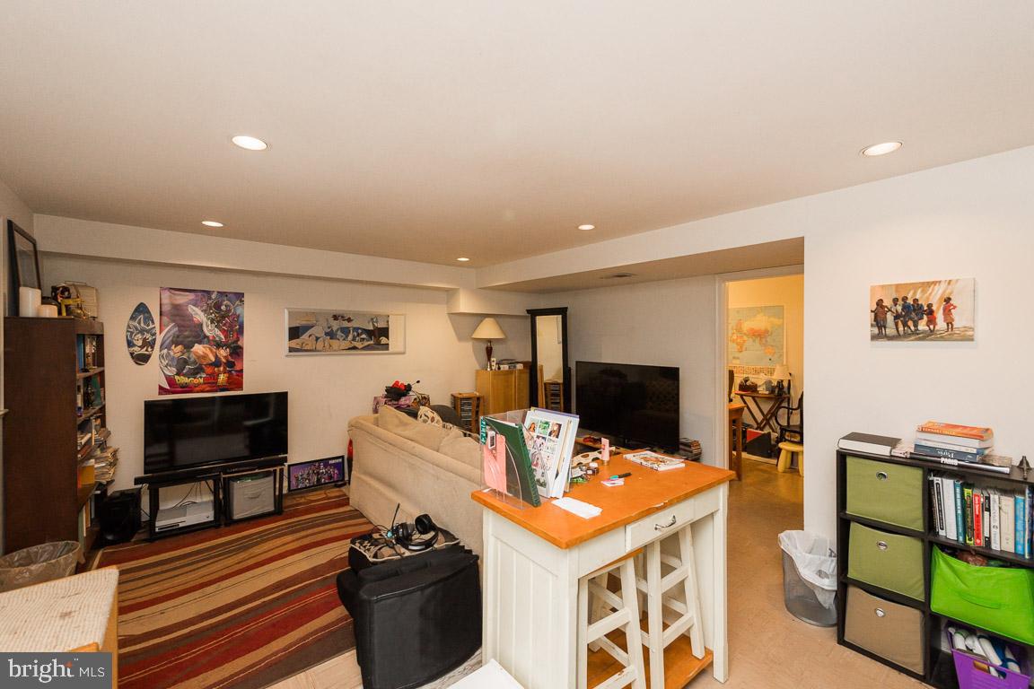 ROSE HILL PARK - Residential