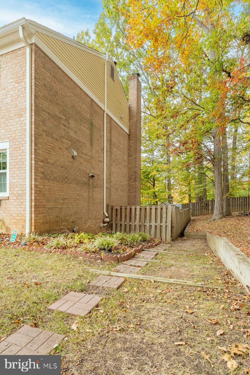 9256 SPRUCEWOOD ROAD