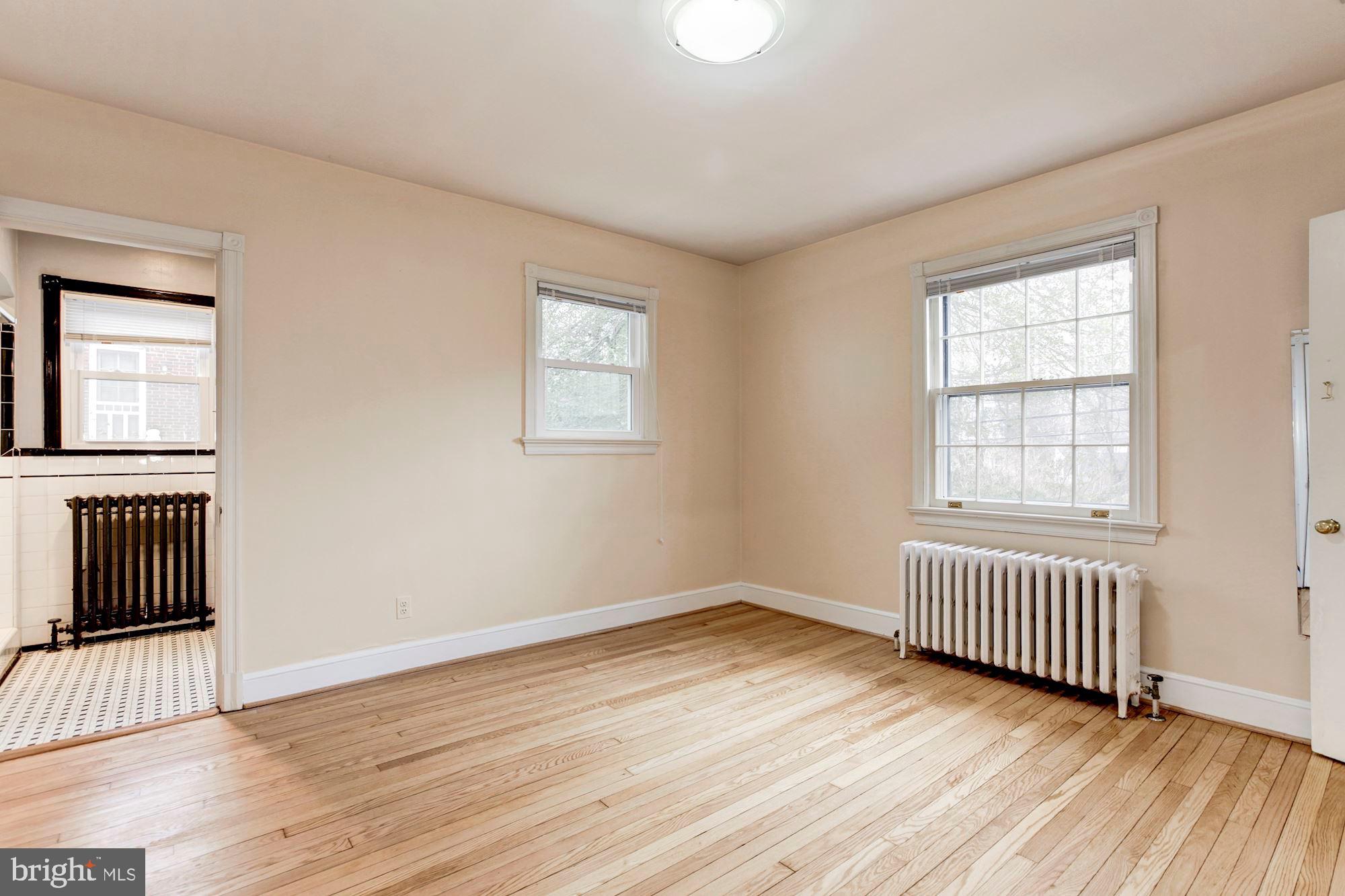 WOODSIDE PARK - Residential Lease