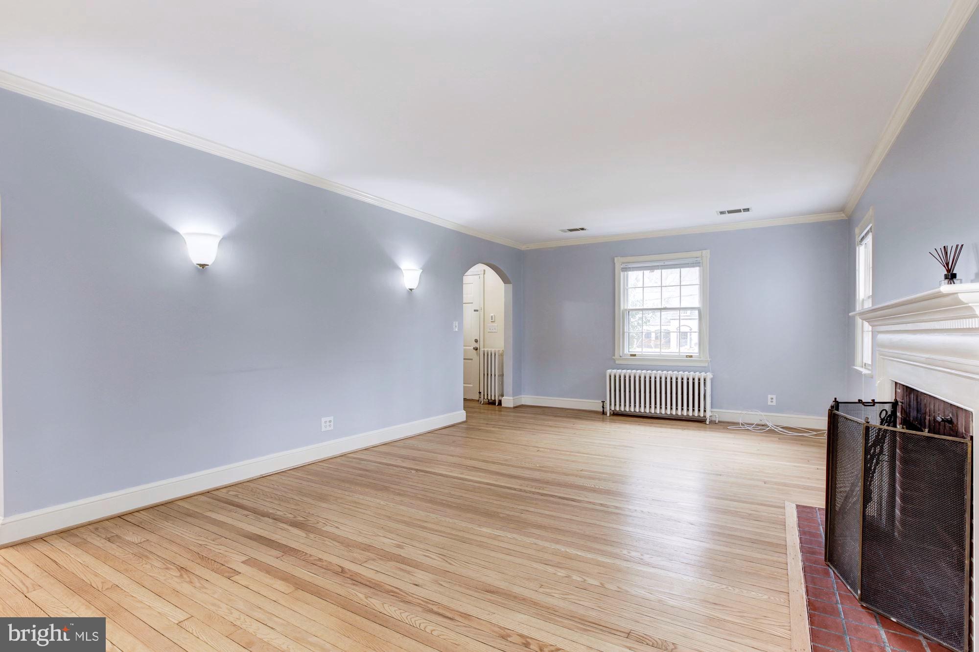 WOODSIDE PARK - Residential Lease