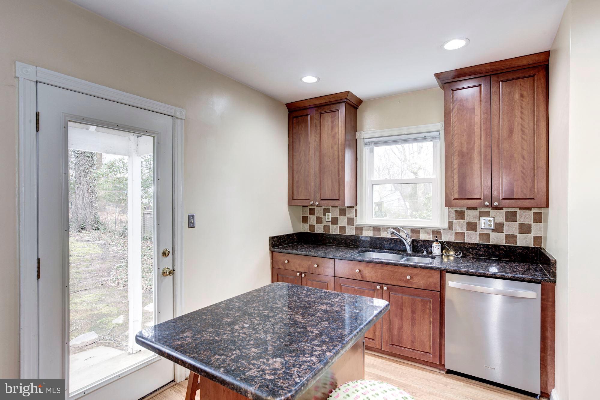 WOODSIDE PARK - Residential Lease