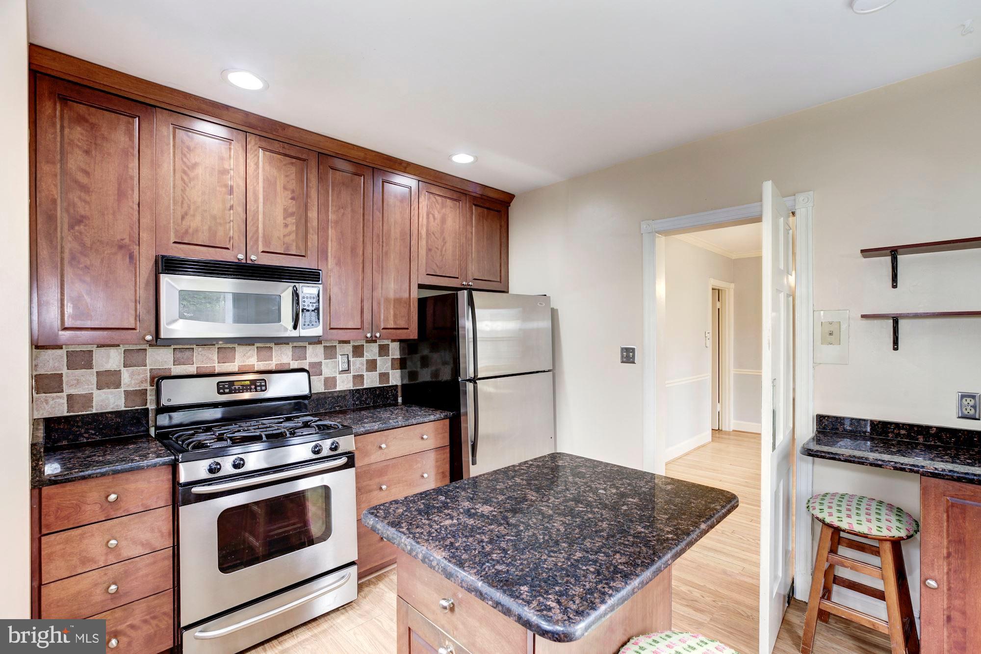 WOODSIDE PARK - Residential Lease