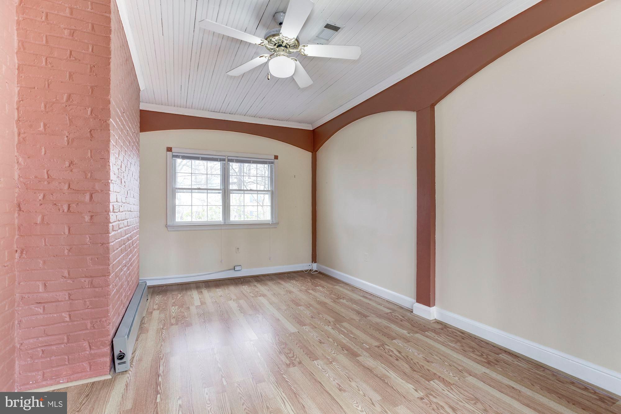 WOODSIDE PARK - Residential Lease