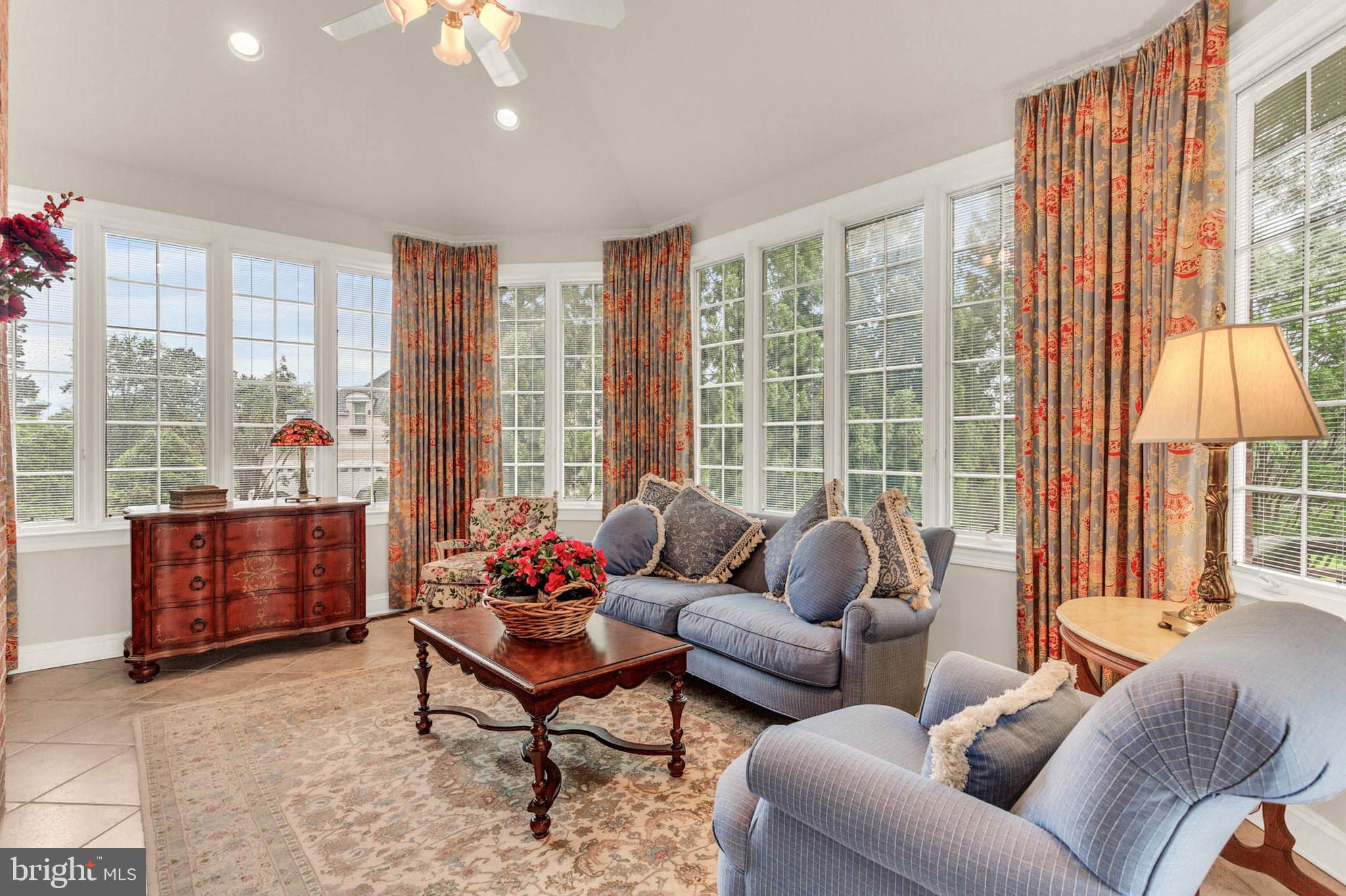 ALLNUTT FARMS ESTATES - Residential