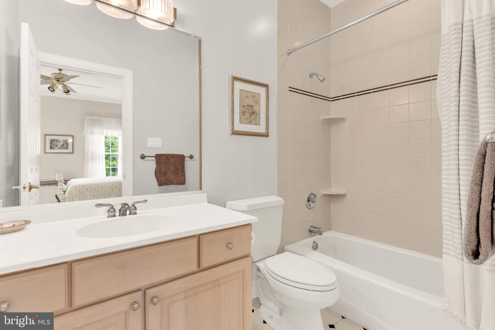 ALLNUTT FARMS ESTATES - Residential