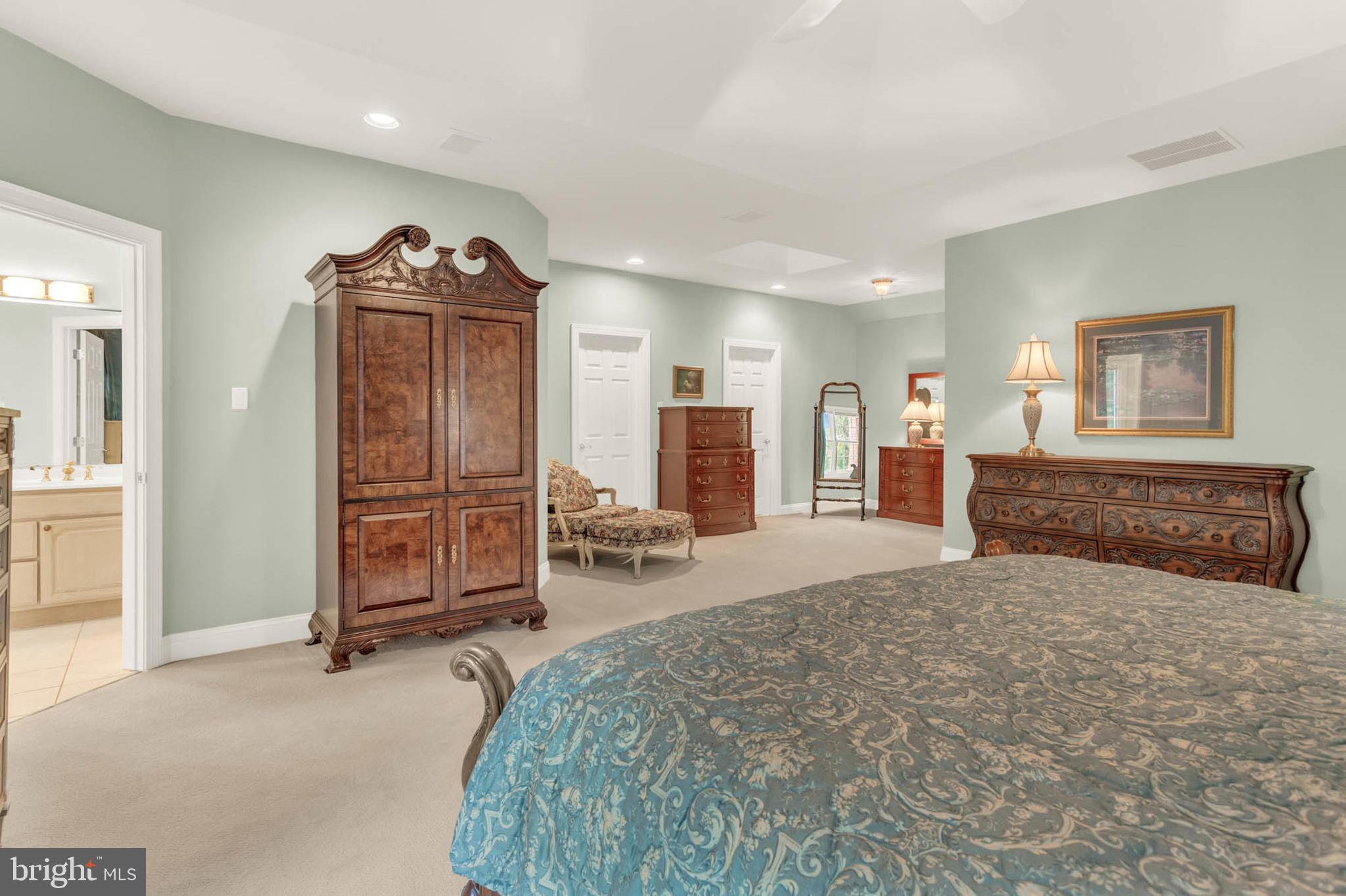 ALLNUTT FARMS ESTATES - Residential