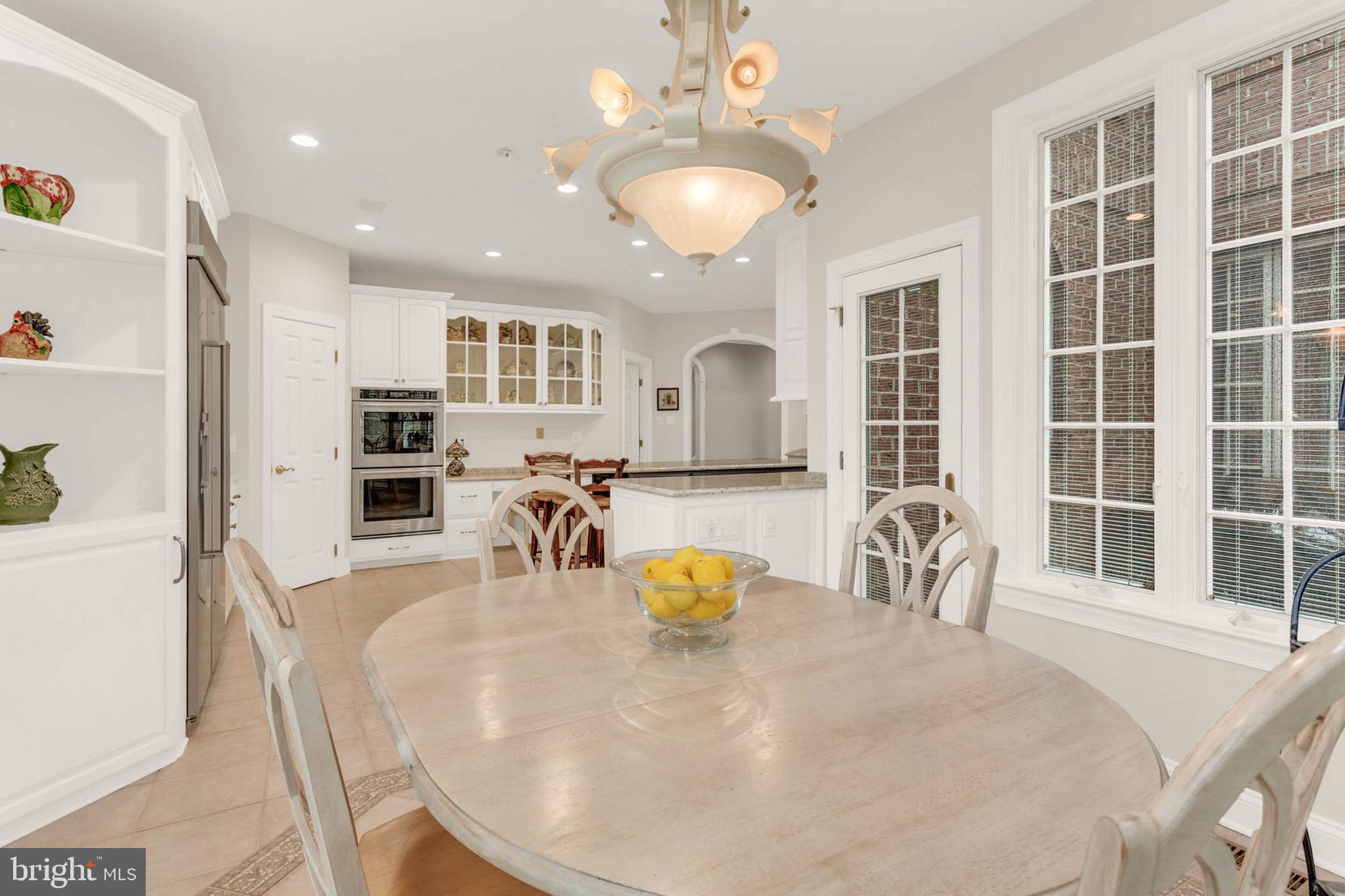 ALLNUTT FARMS ESTATES - Residential