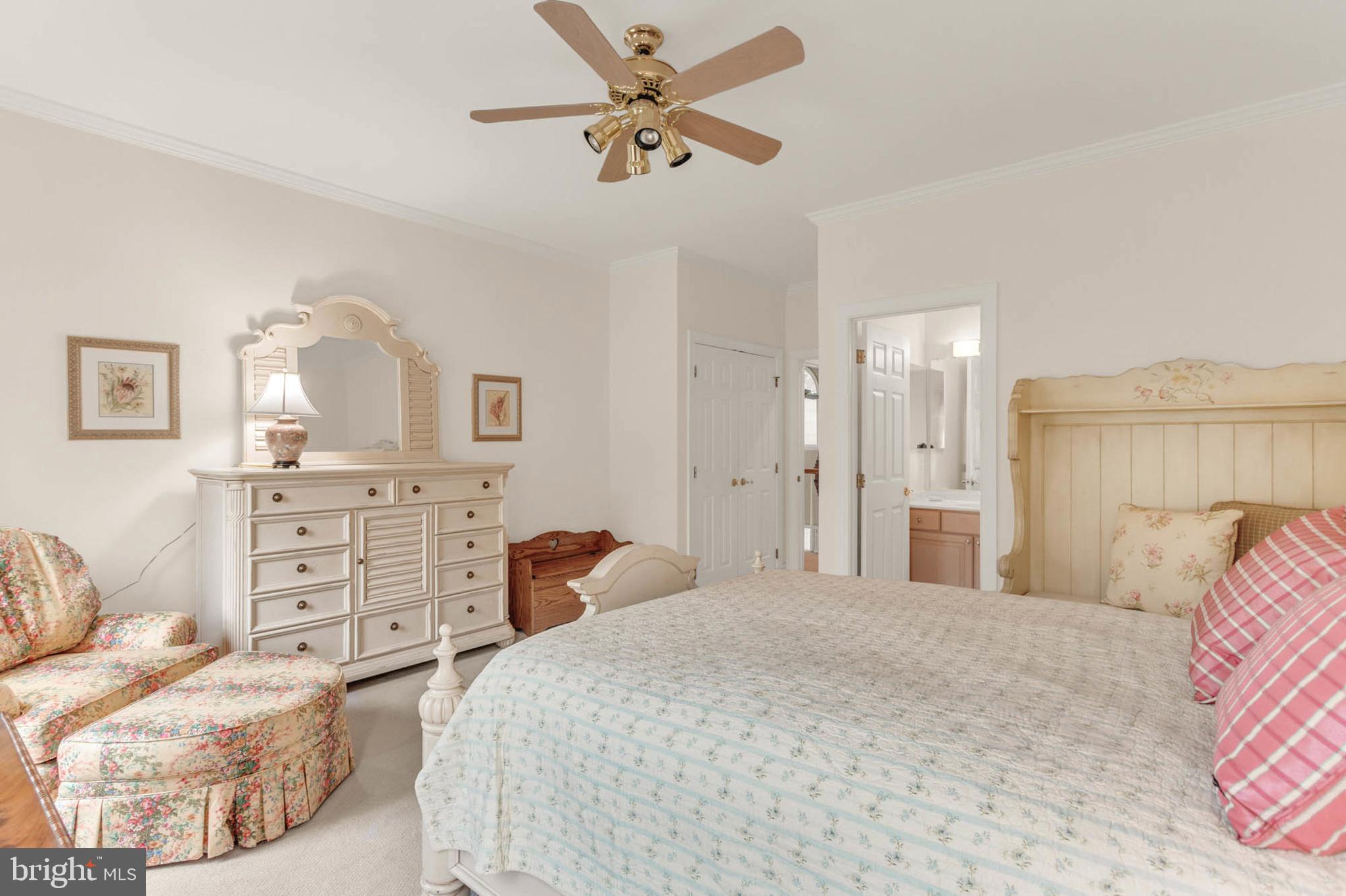 ALLNUTT FARMS ESTATES - Residential