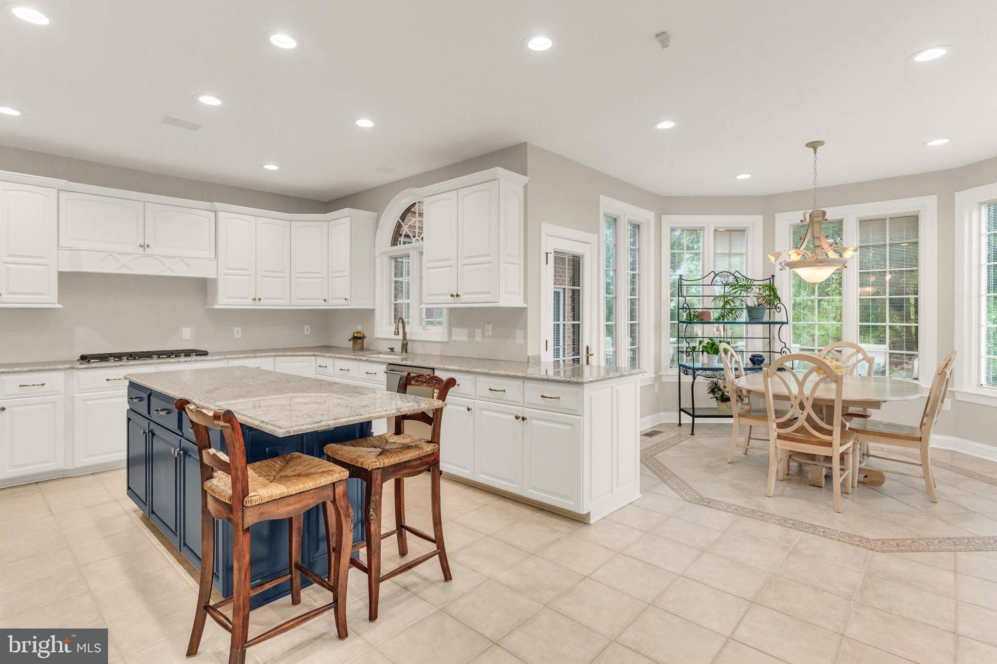 ALLNUTT FARMS ESTATES - Residential