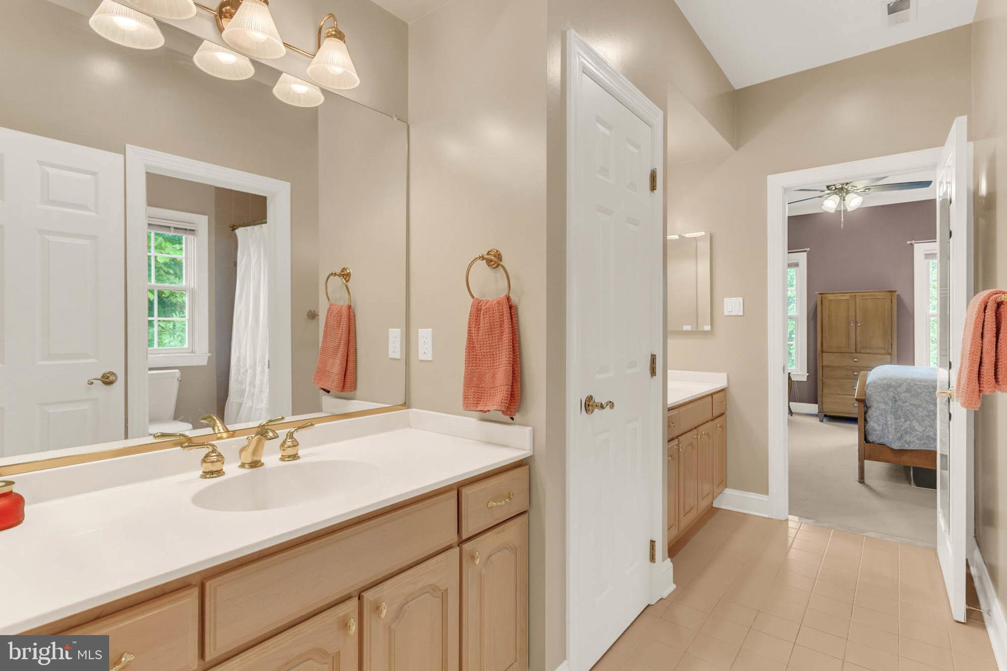 ALLNUTT FARMS ESTATES - Residential