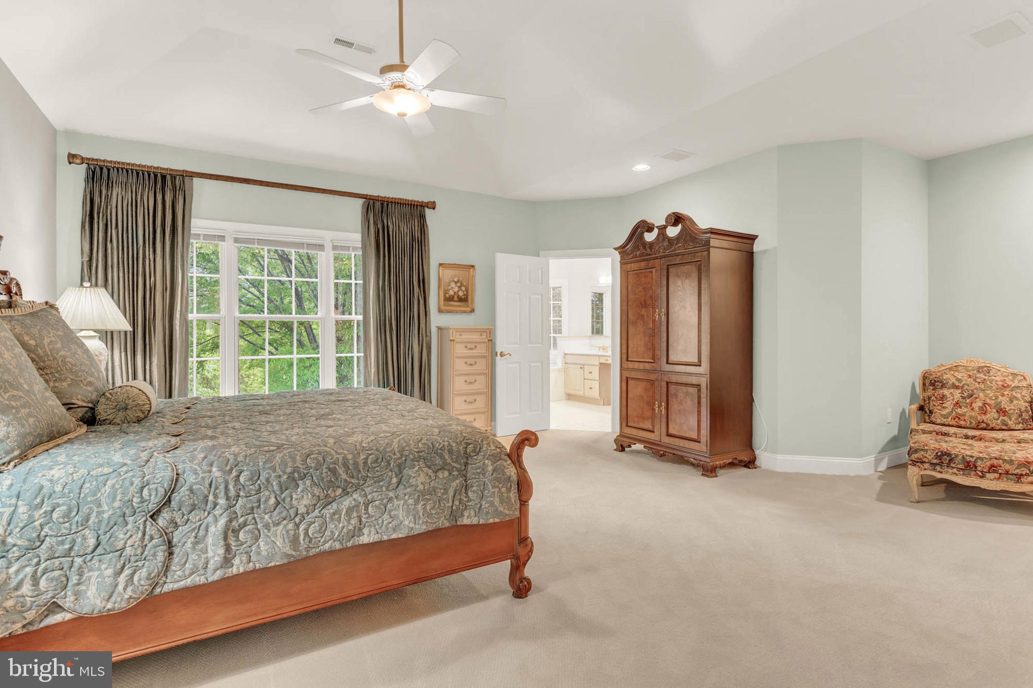 ALLNUTT FARMS ESTATES - Residential