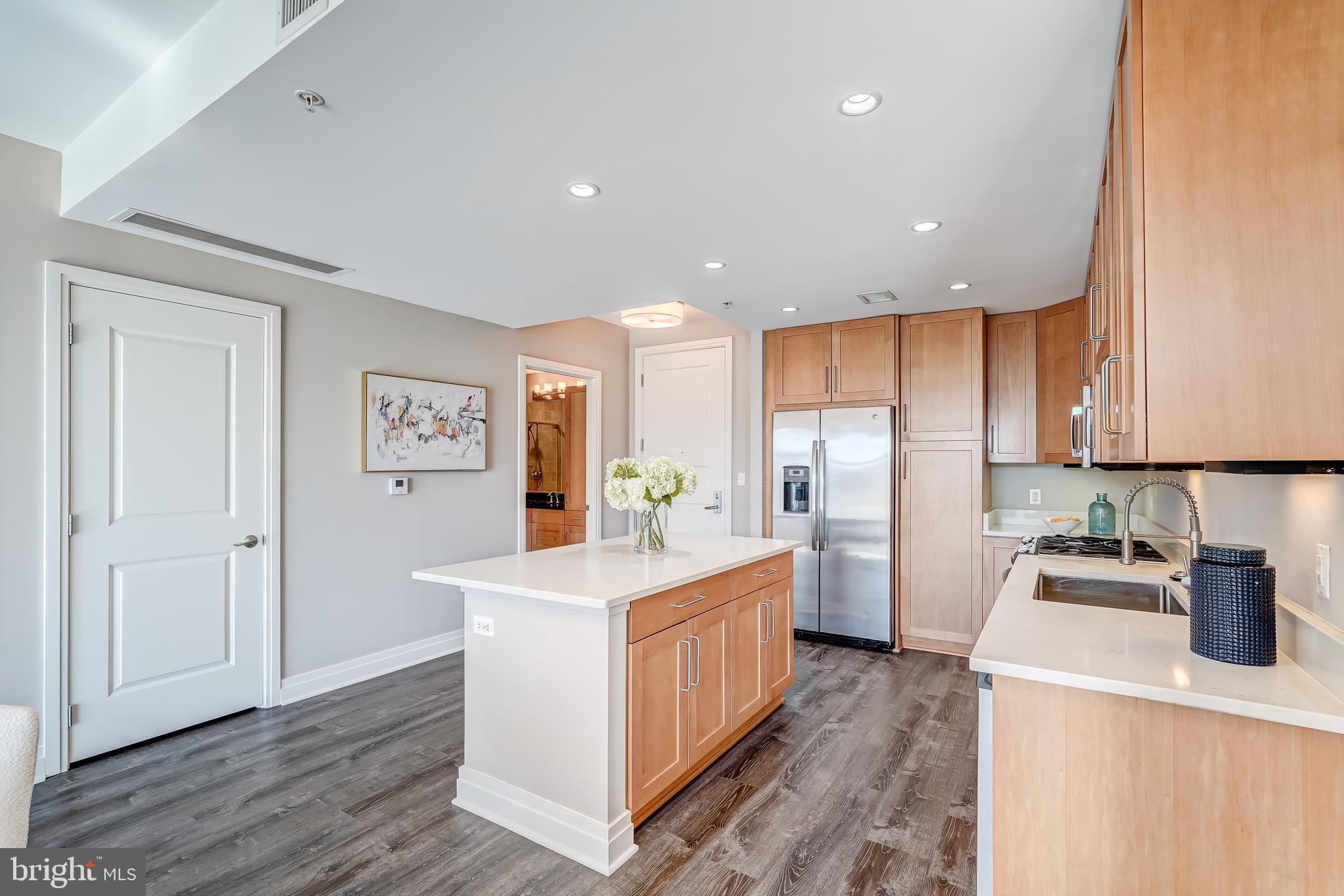 8220 CRESTWOOD HEIGHTS DRIVE 708