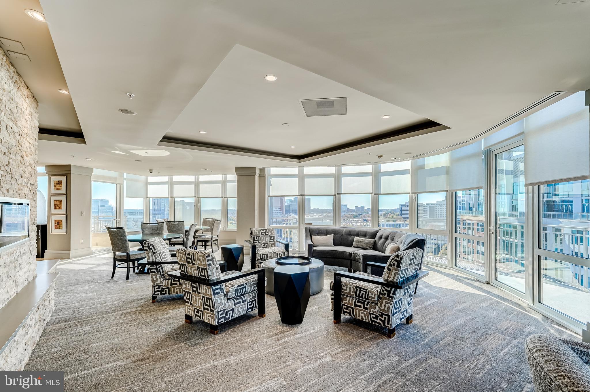 ONE PARK CREST CONDOMINIUM - Residential