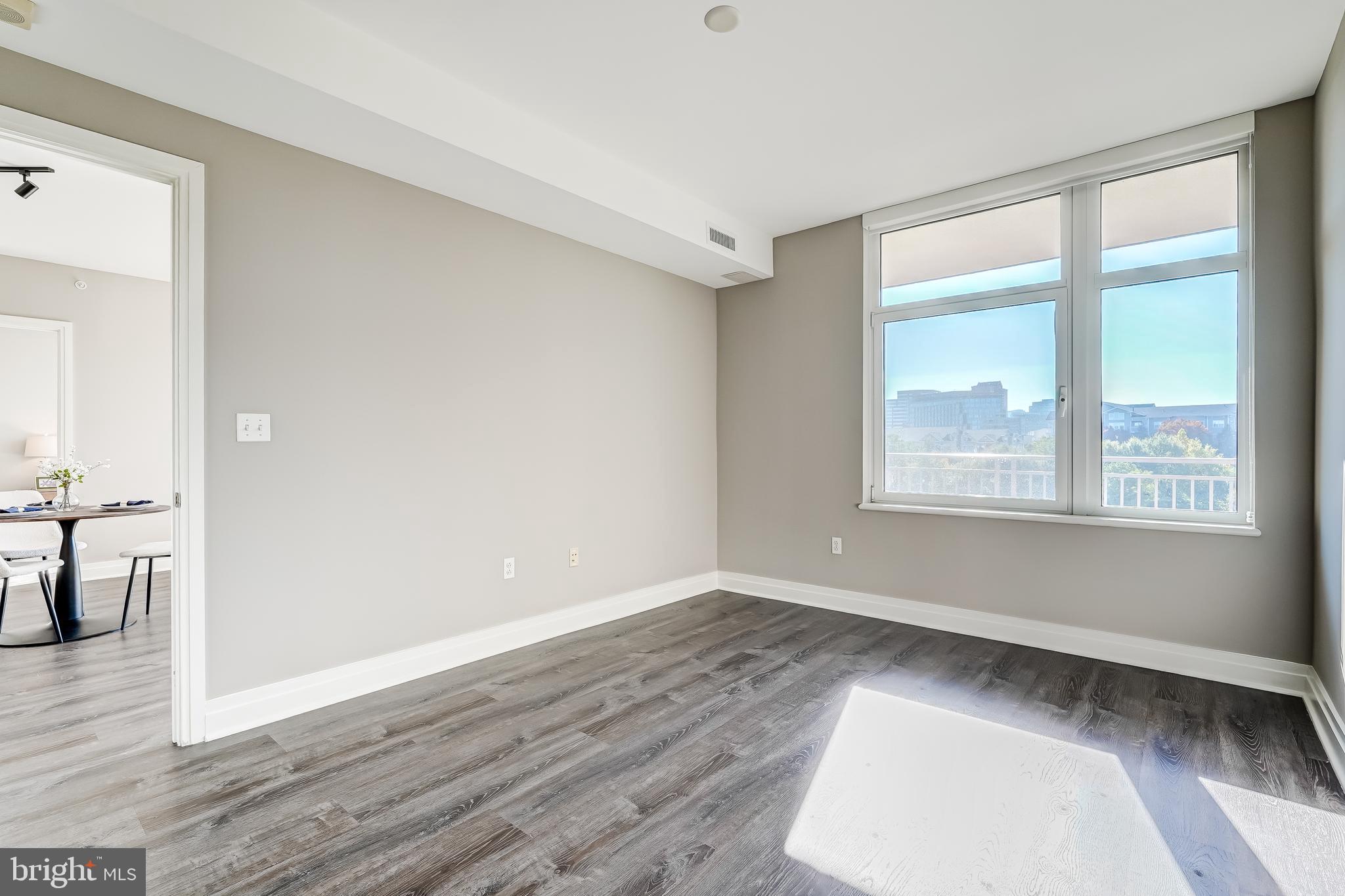 ONE PARK CREST CONDOMINIUM - Residential