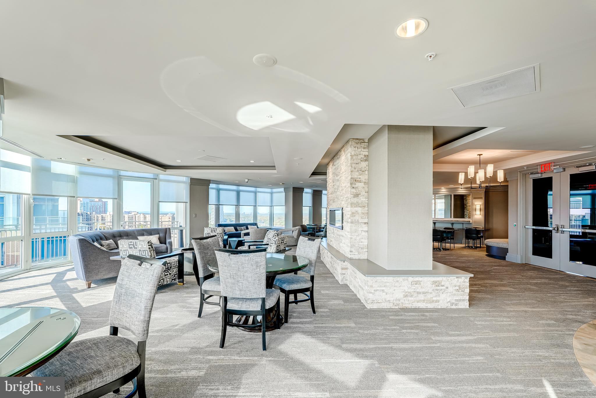 ONE PARK CREST CONDOMINIUM - Residential