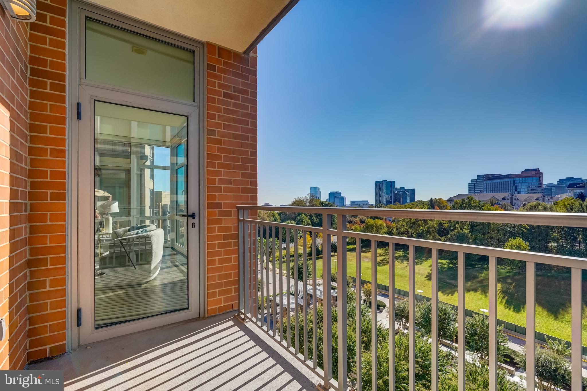 ONE PARK CREST CONDOMINIUM - Residential