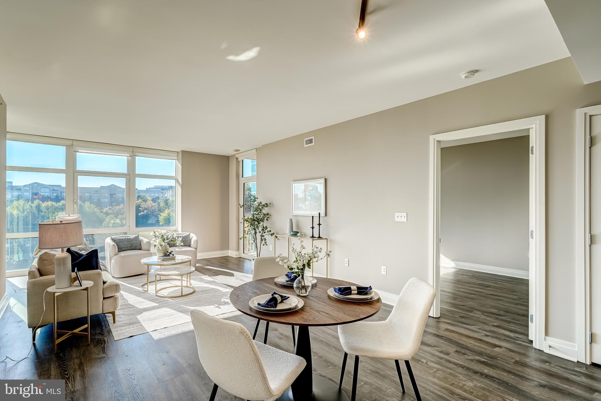 ONE PARK CREST CONDOMINIUM - Residential