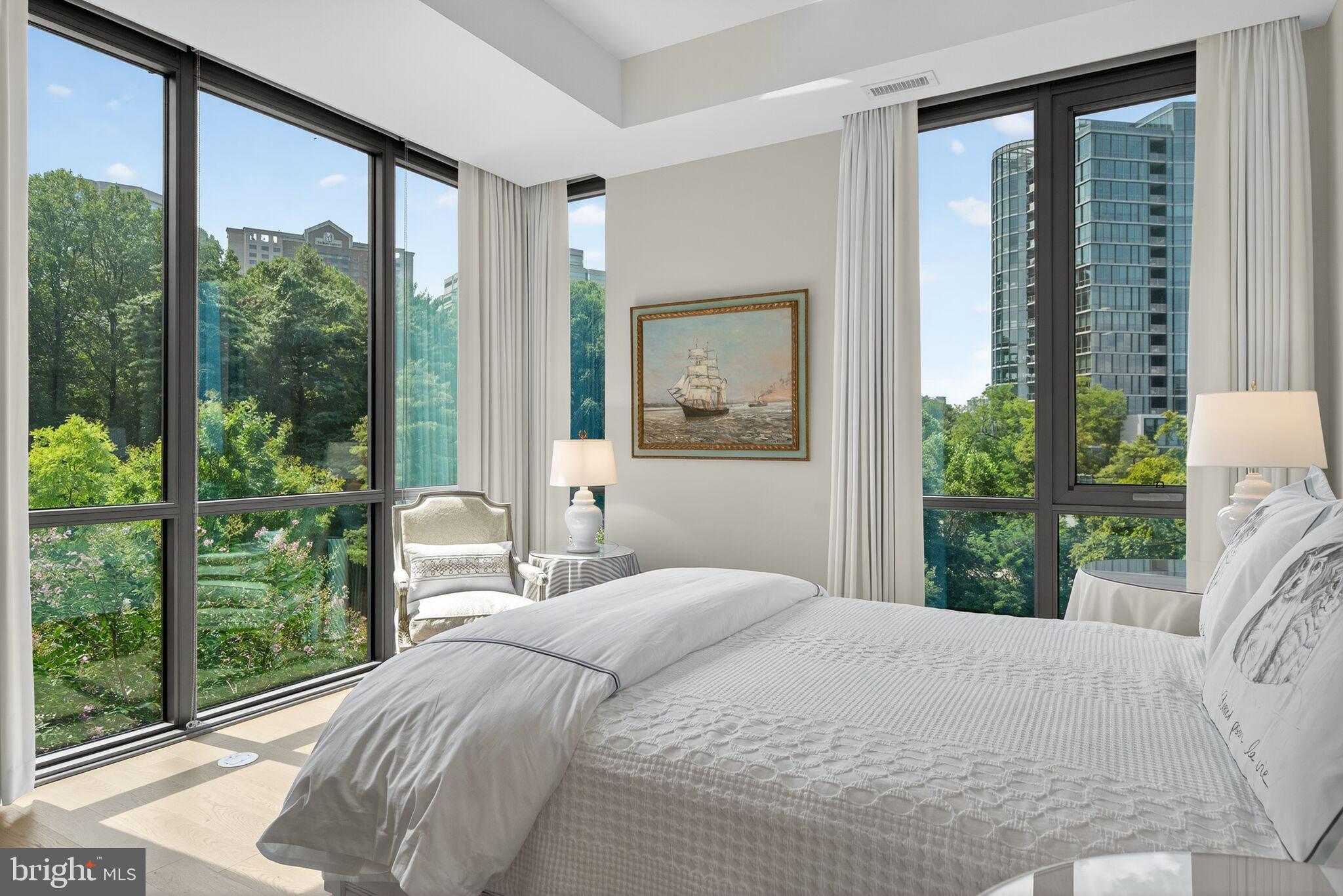 TYSONS CORNER - Residential