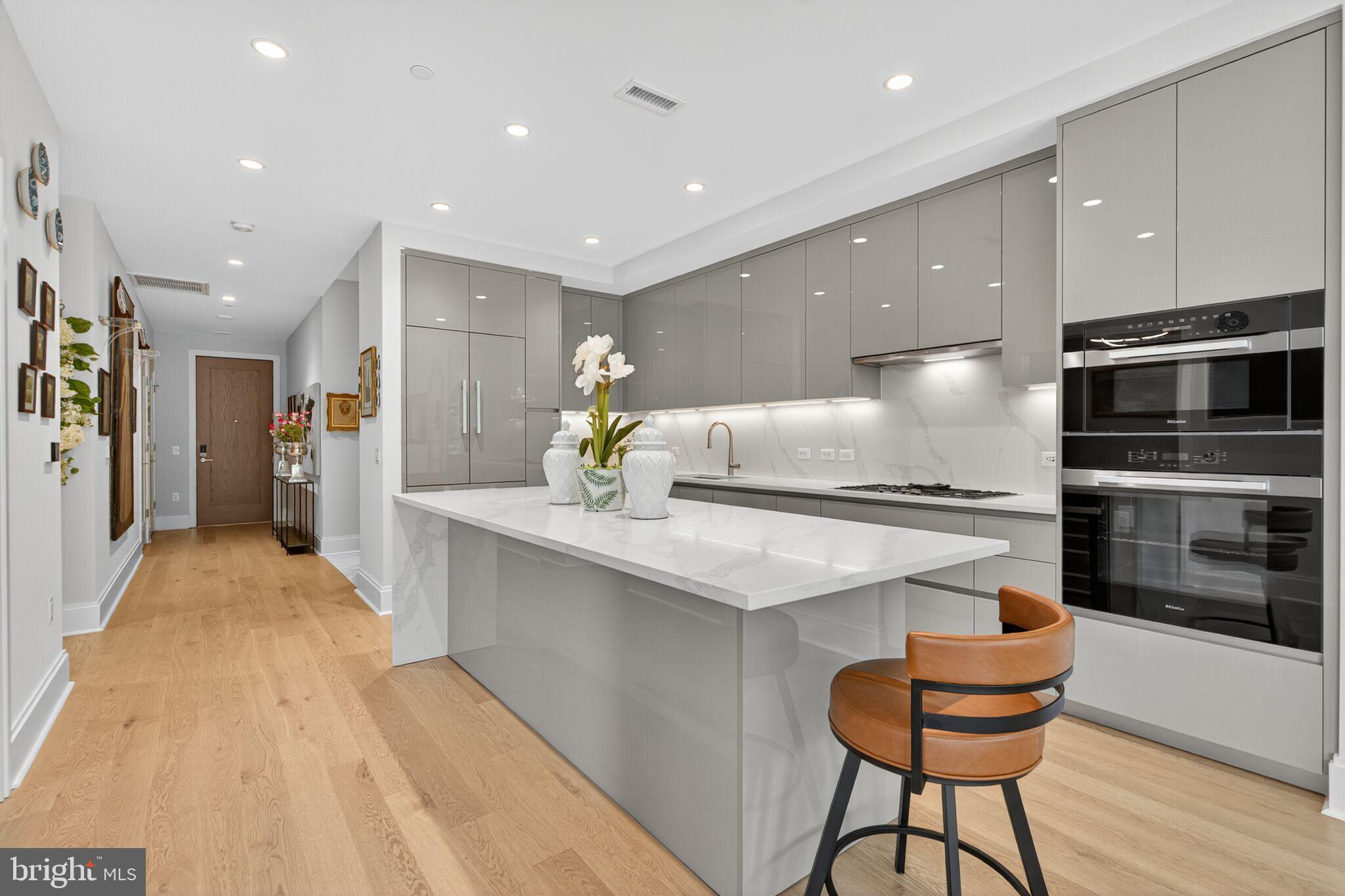 TYSONS CORNER - Residential