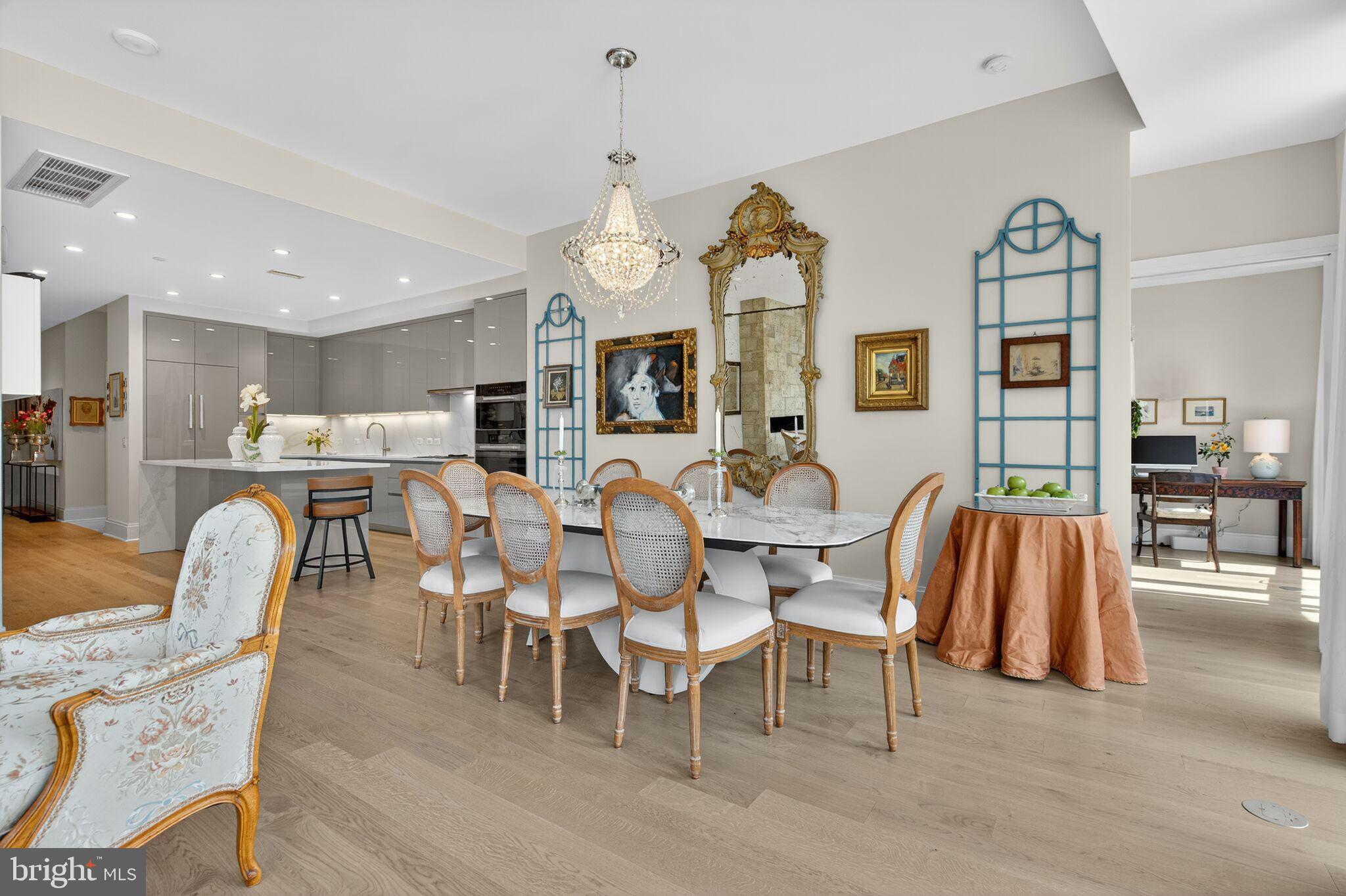 TYSONS CORNER - Residential