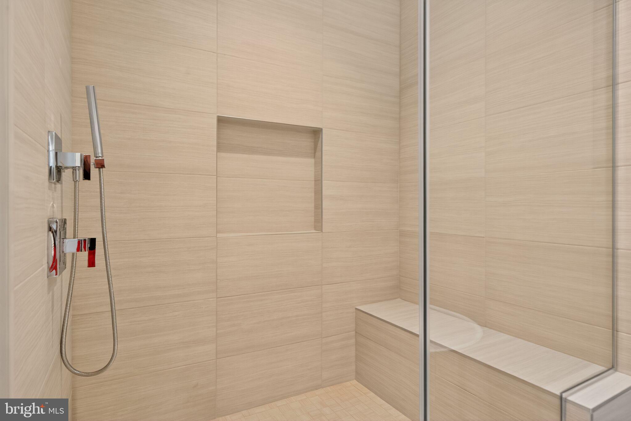 TYSONS CORNER - Residential