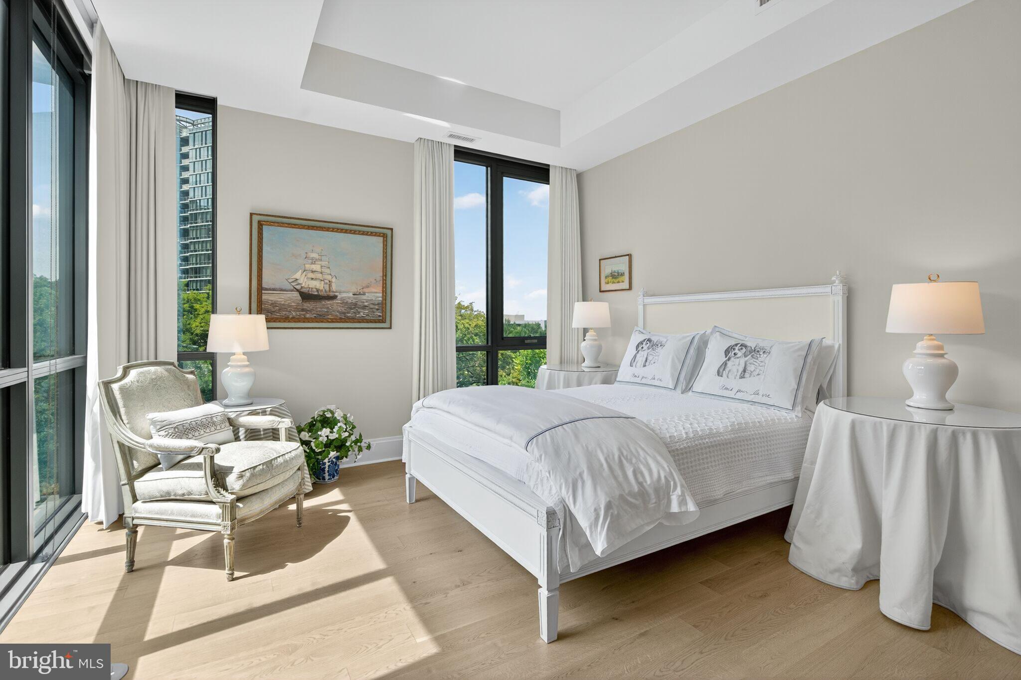 TYSONS CORNER - Residential