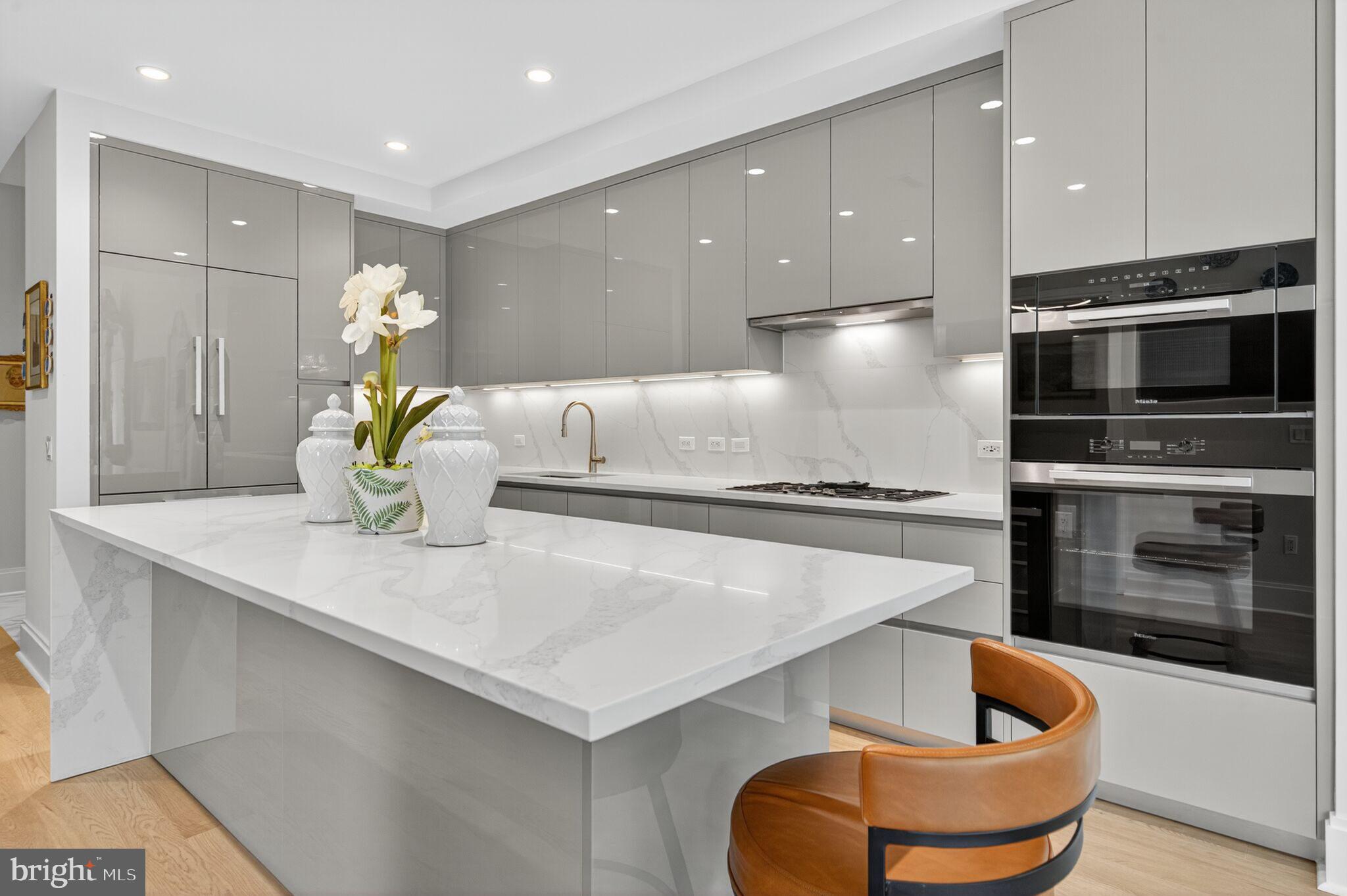 TYSONS CORNER - Residential