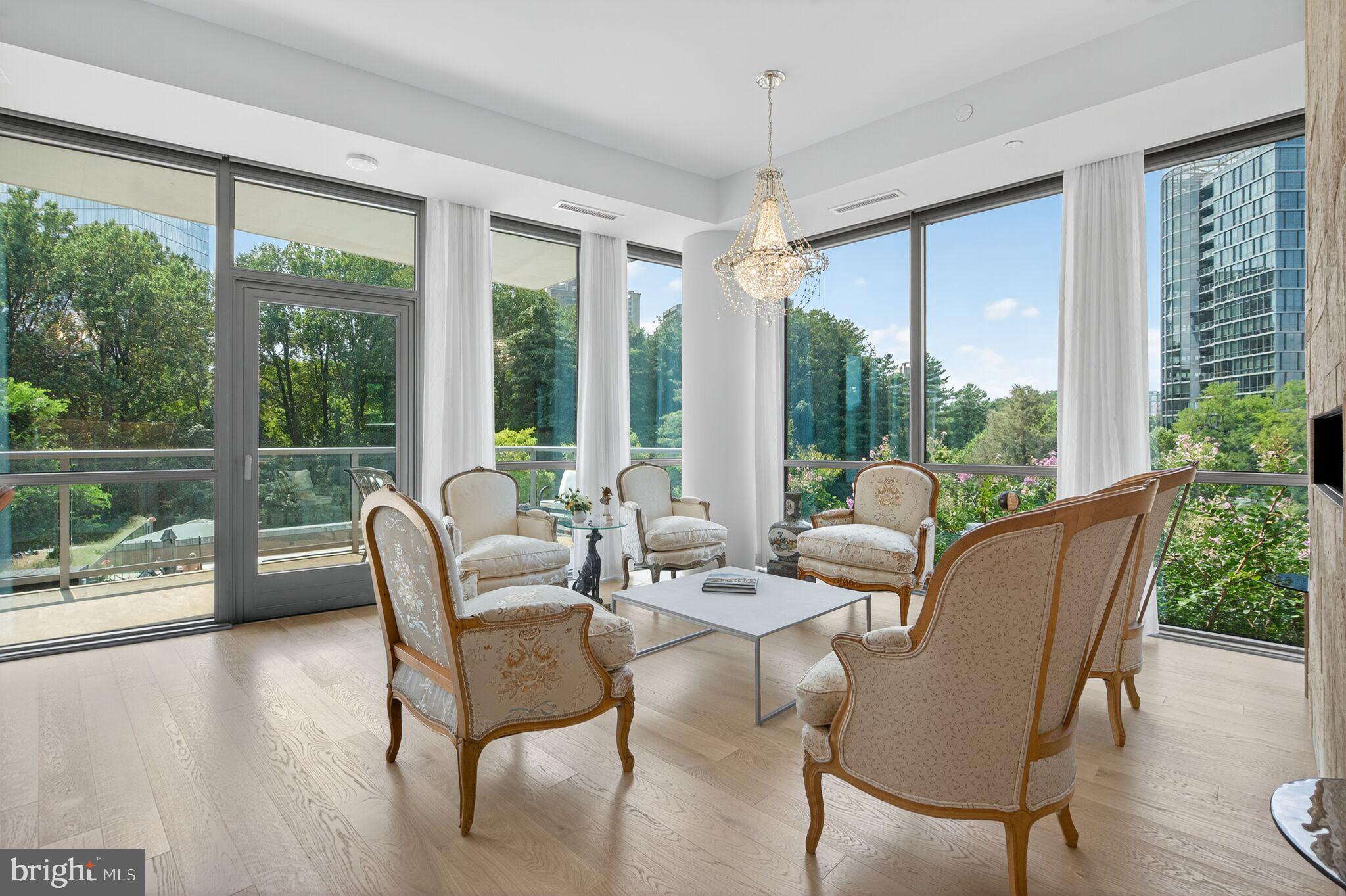 TYSONS CORNER - Residential