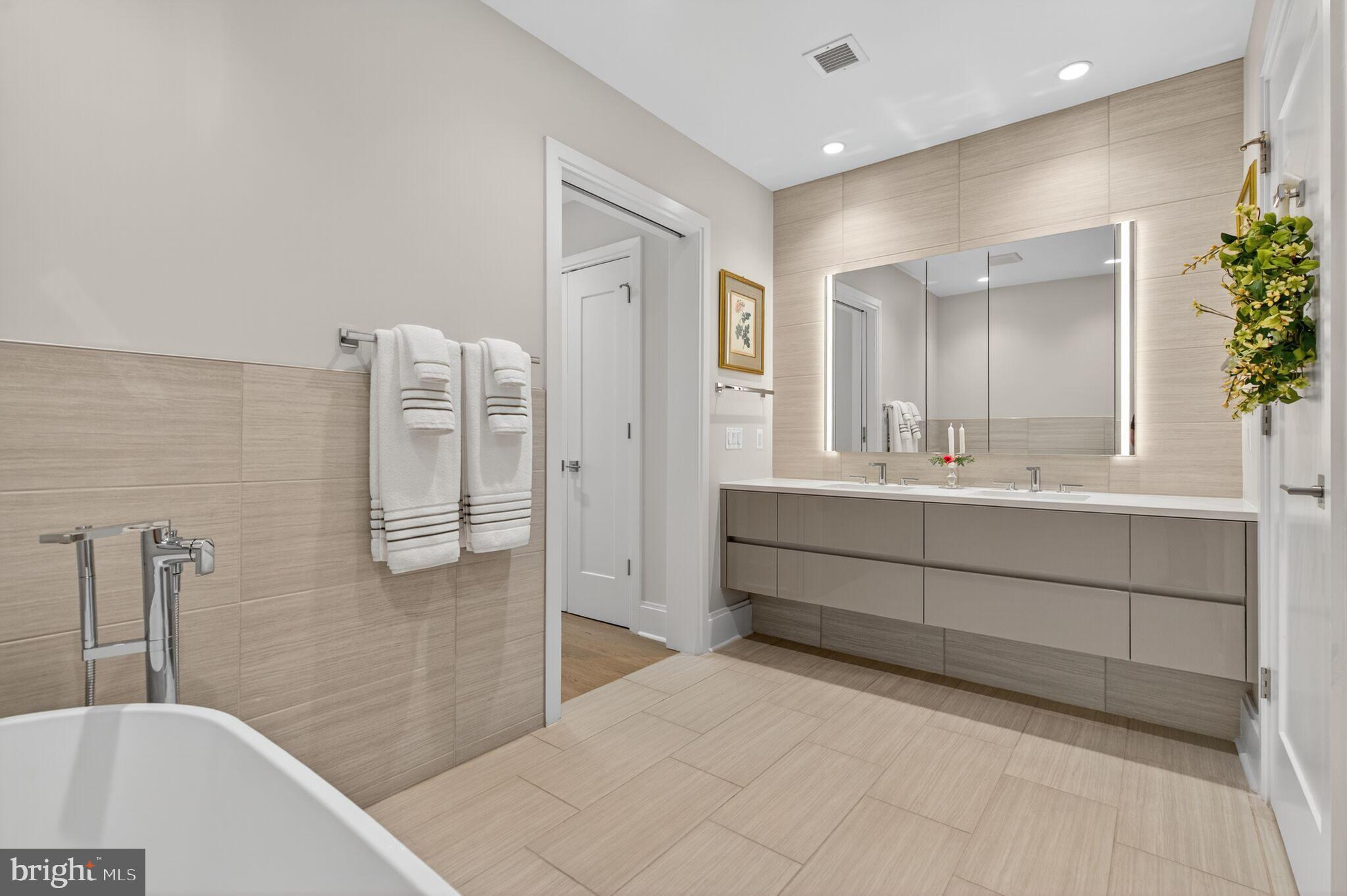 TYSONS CORNER - Residential