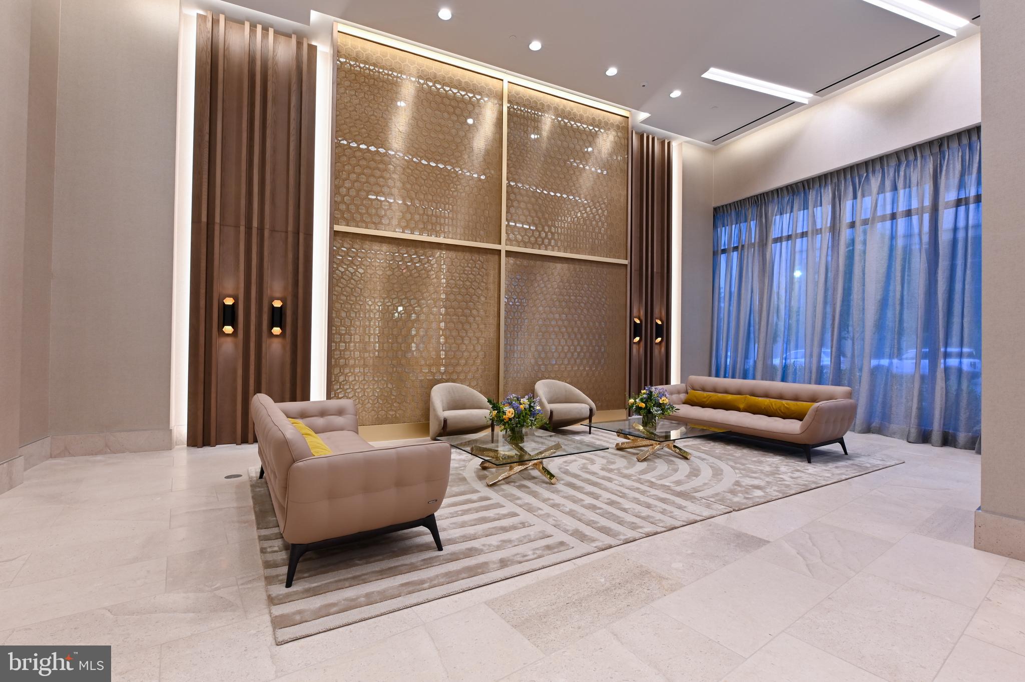 TYSONS CORNER - Residential