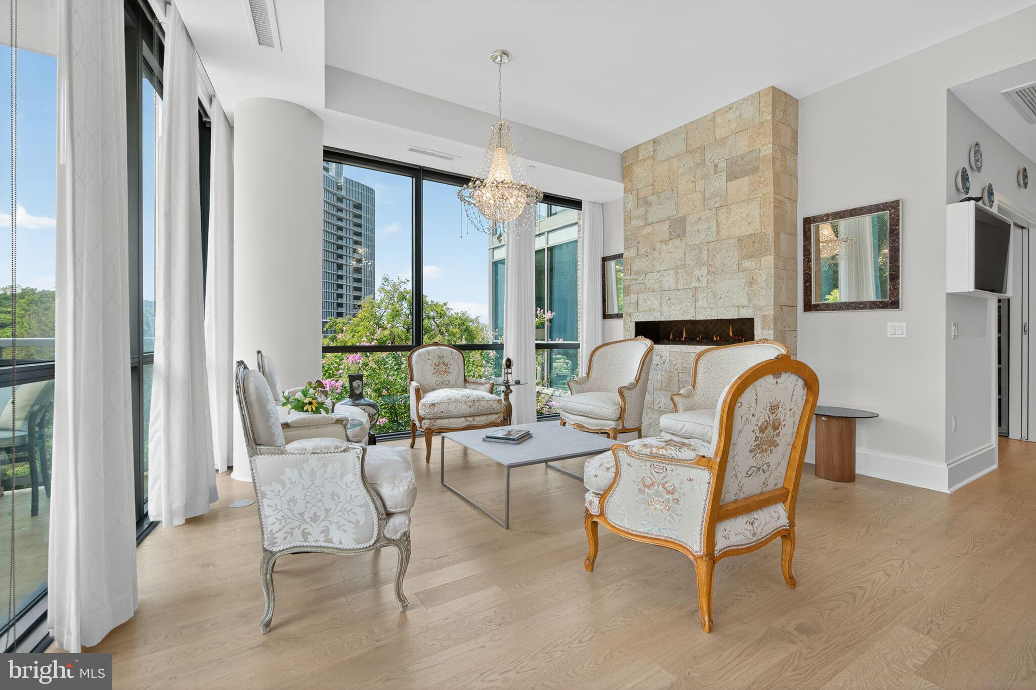 TYSONS CORNER - Residential